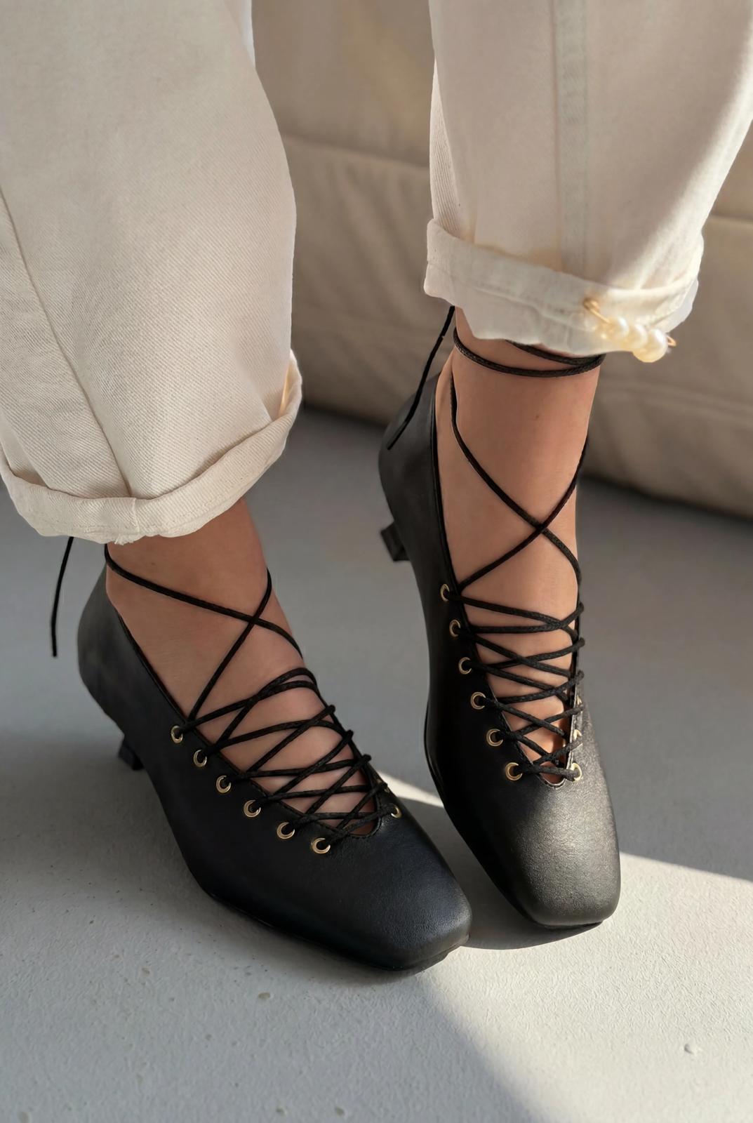 Sernis Siyah Mat Deri Kadın Topuklu Ayakkabı - ILOVESHOES