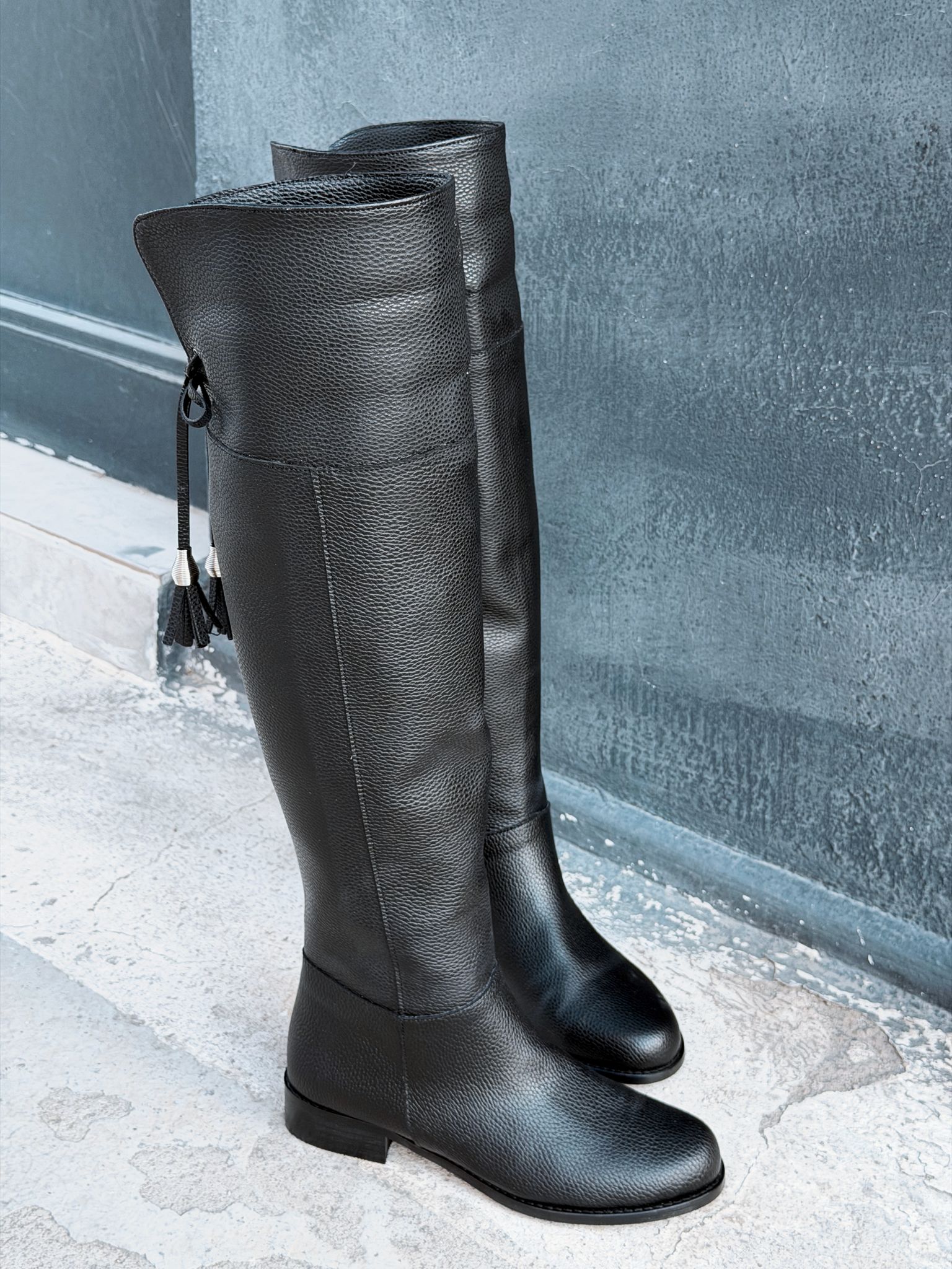 Jolvern Kadın Çizme Siyah Mat Deri Püskül Detaylı - ILOVESHOES