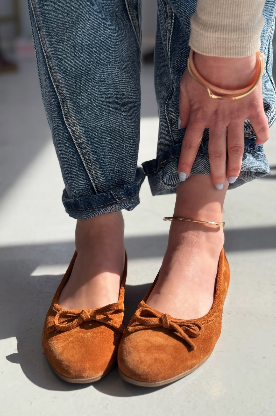 Balwen Hakiki Süet Kurdele Detaylı Kadın Loafer Taba