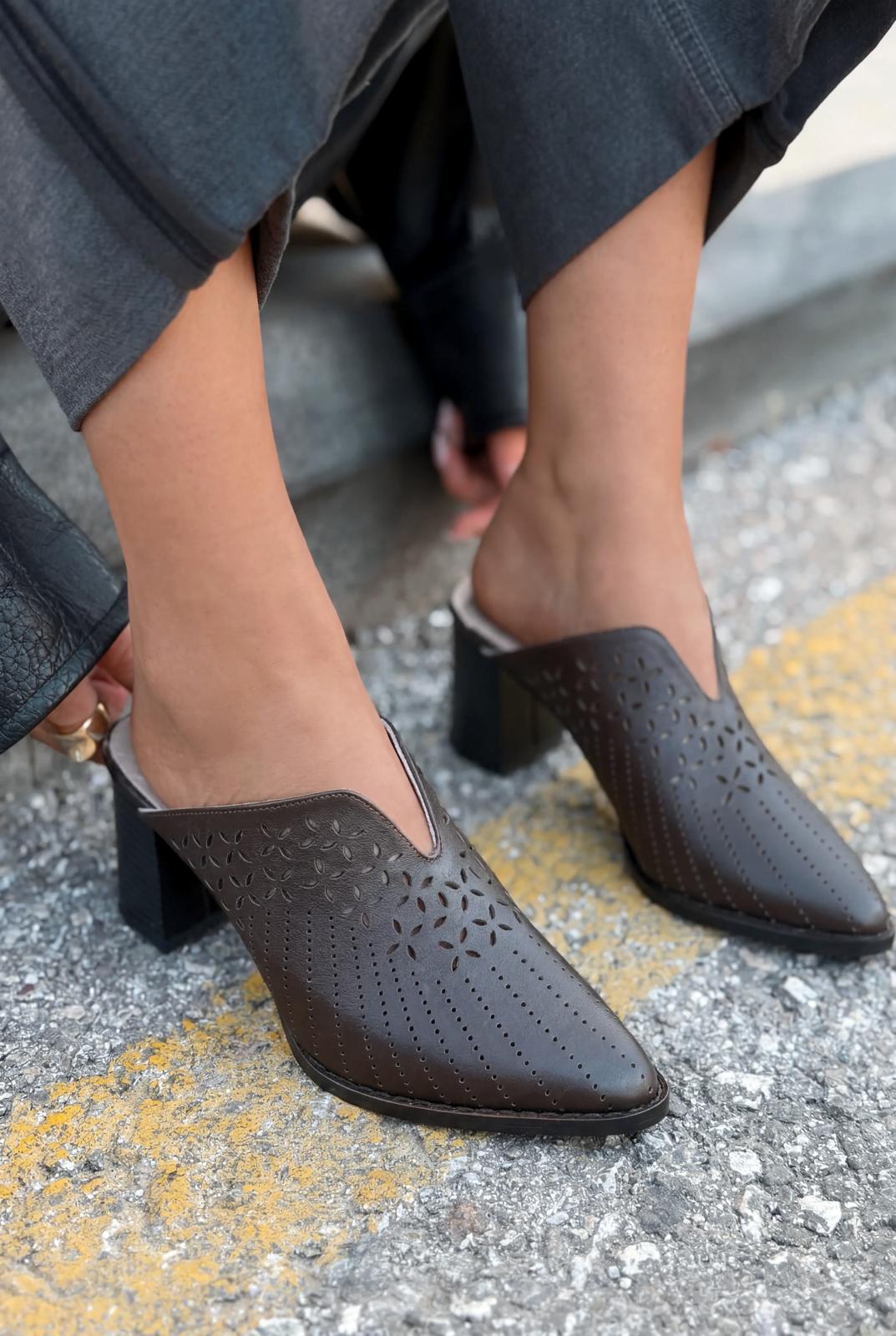 Noravina Hakiki Deri Topuklu Terlik Acıkahve - ILOVESHOES