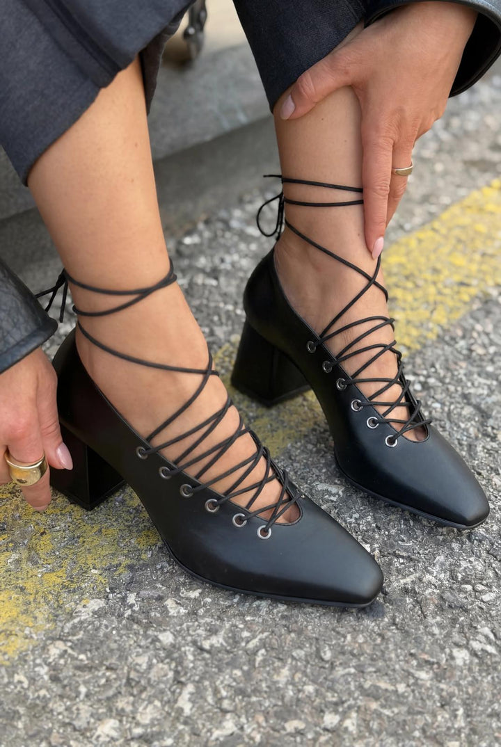 Temora Topuklu Ayakkabı Siyah Mat Deri - ILOVESHOES