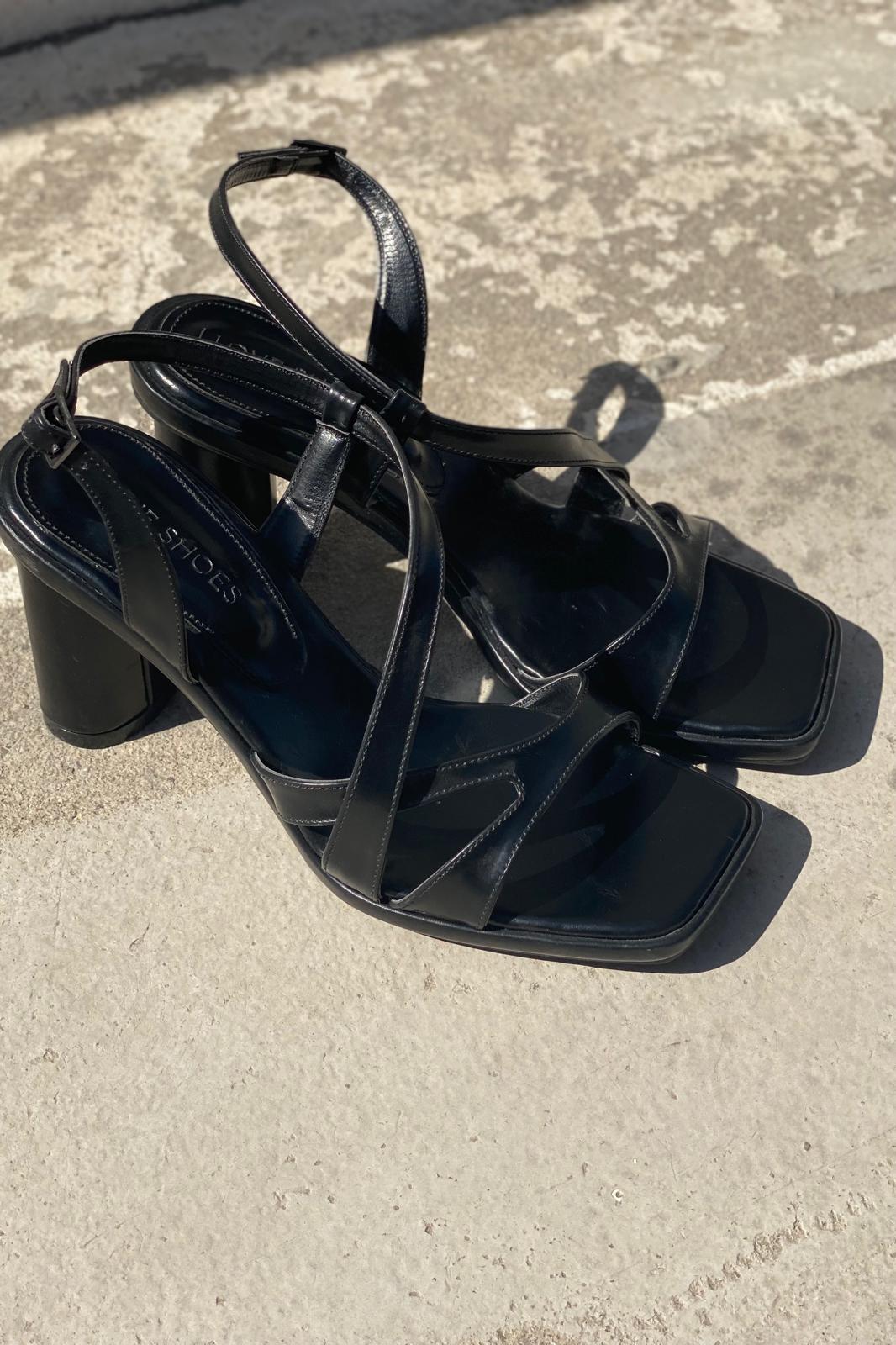 Lorvina Mat Deri Siyah Topuklu Ayakkabı - ILOVESHOES