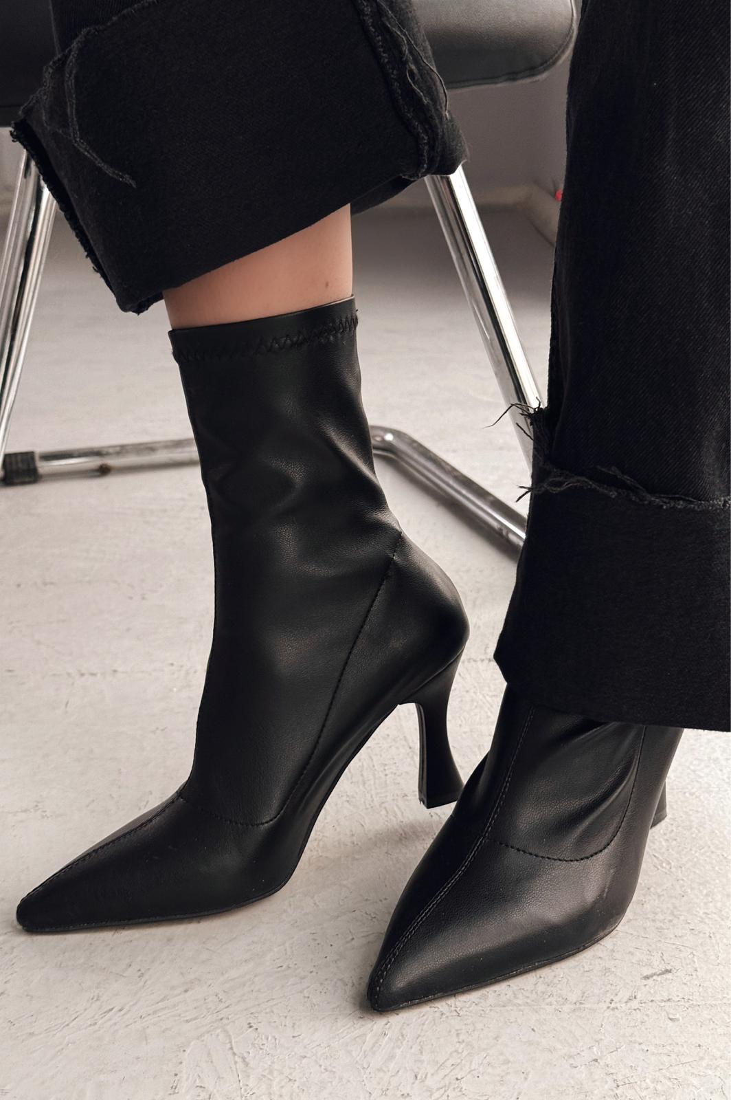 Jedaws Mat Deri İnce Topuklu Çorap Bot Siyah - ILOVESHOES