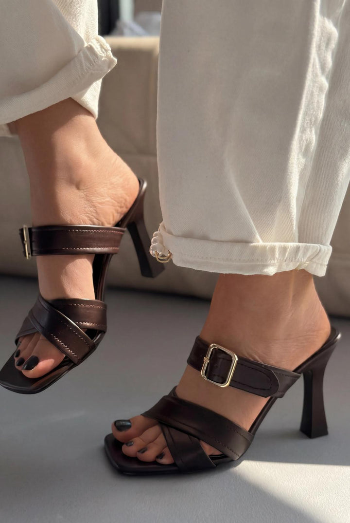 Norden Acıkahve Mat Deri Kadın Topuklu Terlik - ILOVESHOES