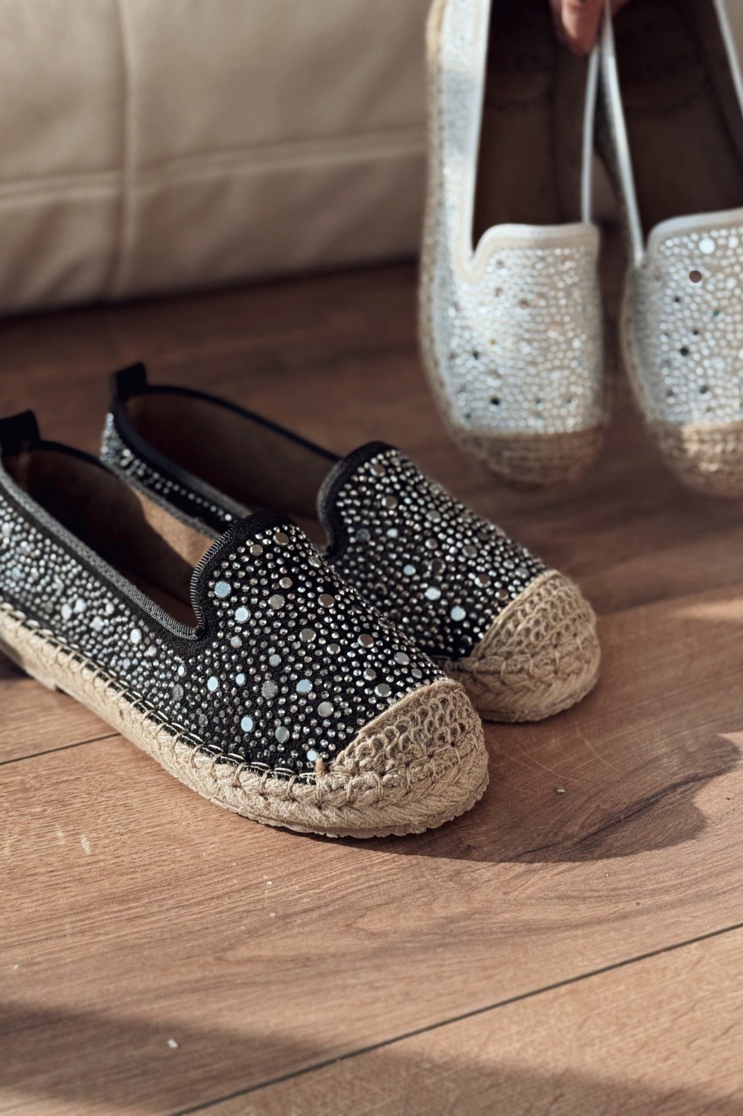 Jorelis Süet Parlak Taş Detaylı Espadril Loafer Siyah - ILOVESHOES