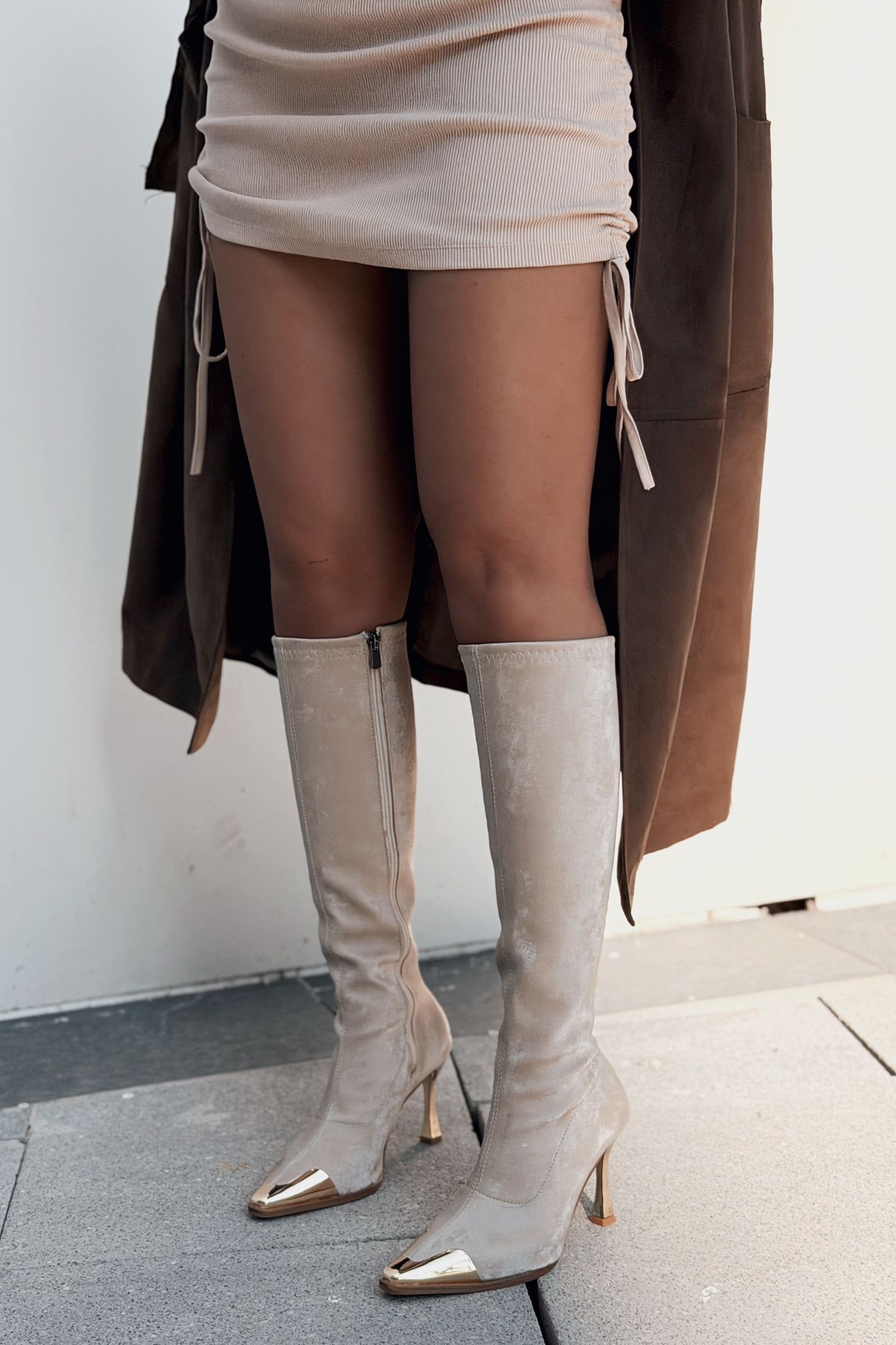 Pellia Kadın Topuklu Streç Çizme Bej Nubuk - ILOVESHOES