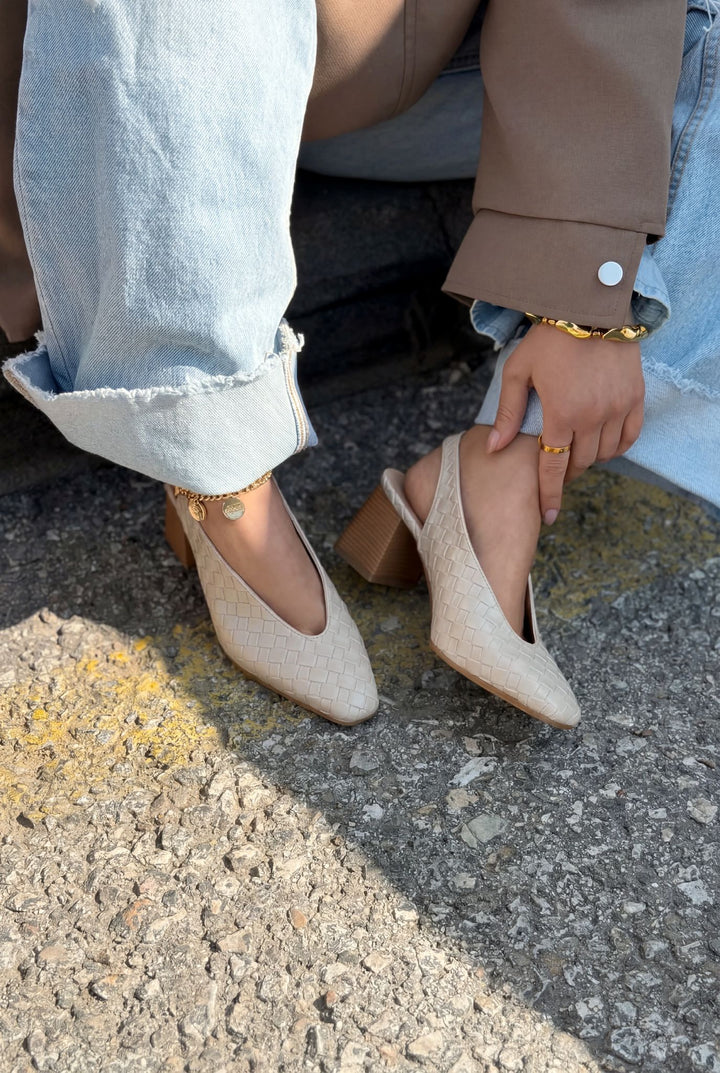 Meladina Topuklu Ayakkabı Bej Mat Deri Örgü Desenli - ILOVESHOES