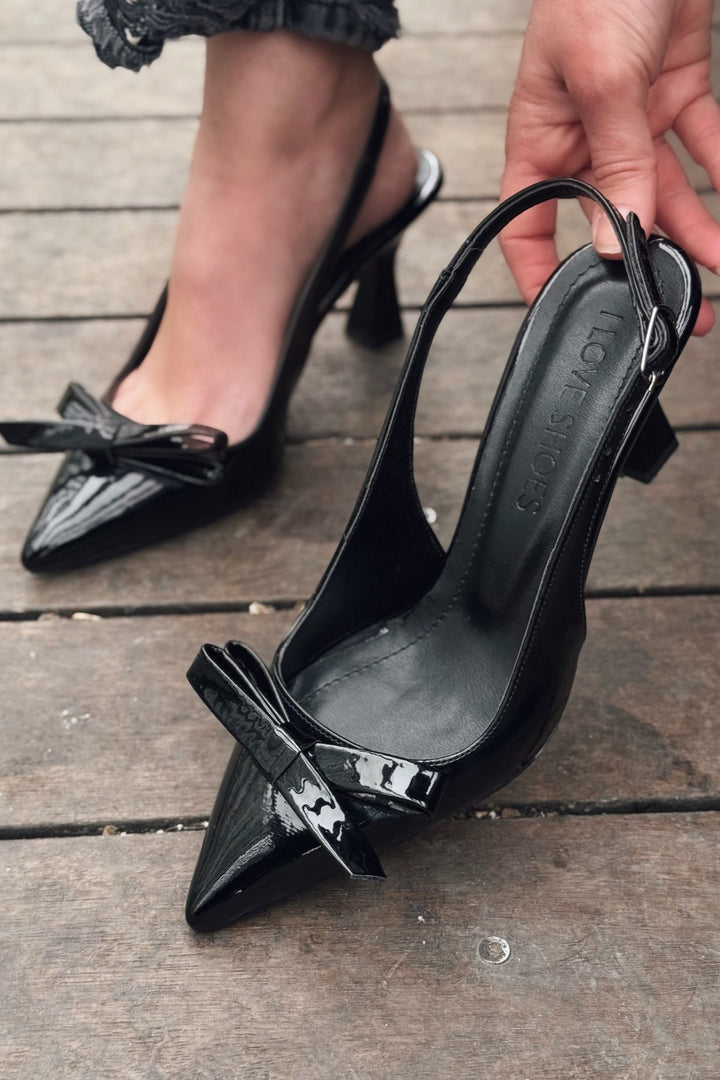 Levista Rugan Siyah Fiyonk Detaylı Stiletto