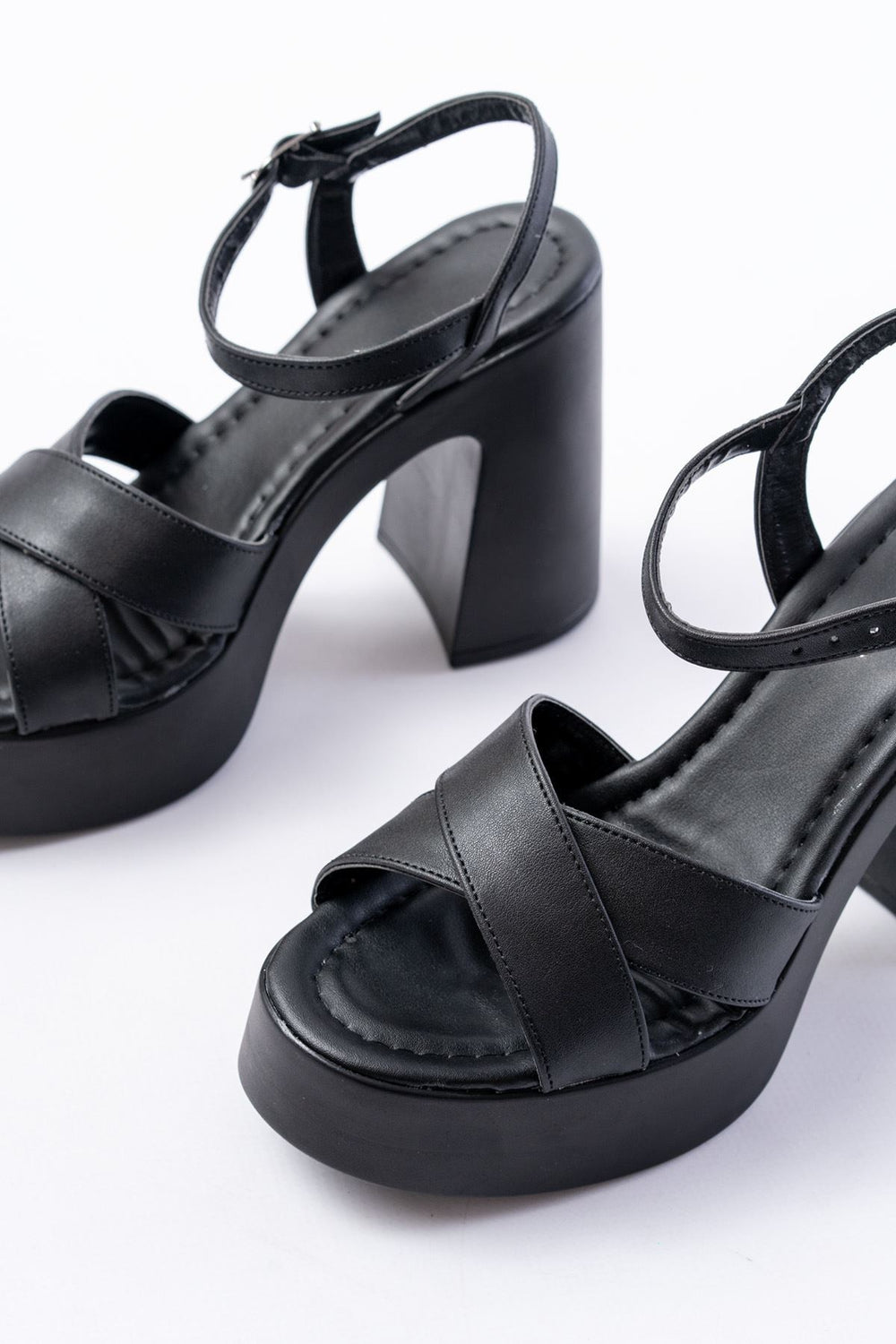 Venira Mat Deri Siyah Platform Topuklu Ayakkabı - ILOVESHOES