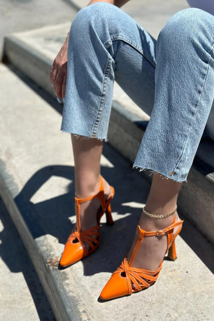 Sonedra Rugan Çapraz Bant Detaylı Stiletto Turuncu