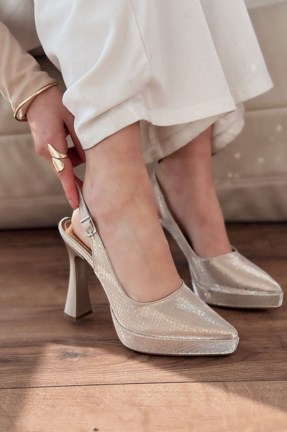 Seliryn Gold Desenli Platform Topuklu Ayakkabı - ILOVESHOES