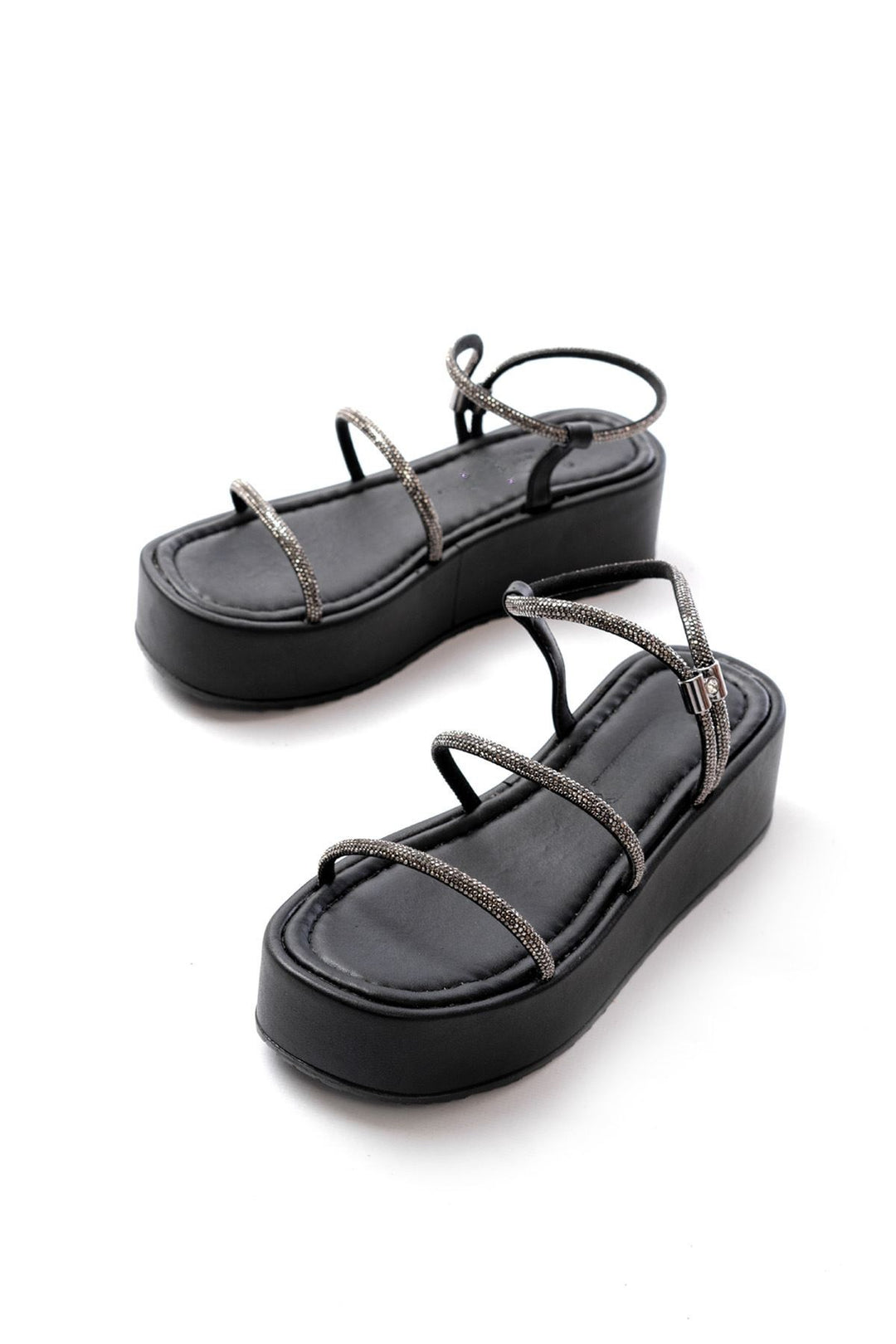 Lenyor Mat Deri Siyah Platin Taş Bantlı Kadın Sandalet - ILOVESHOES