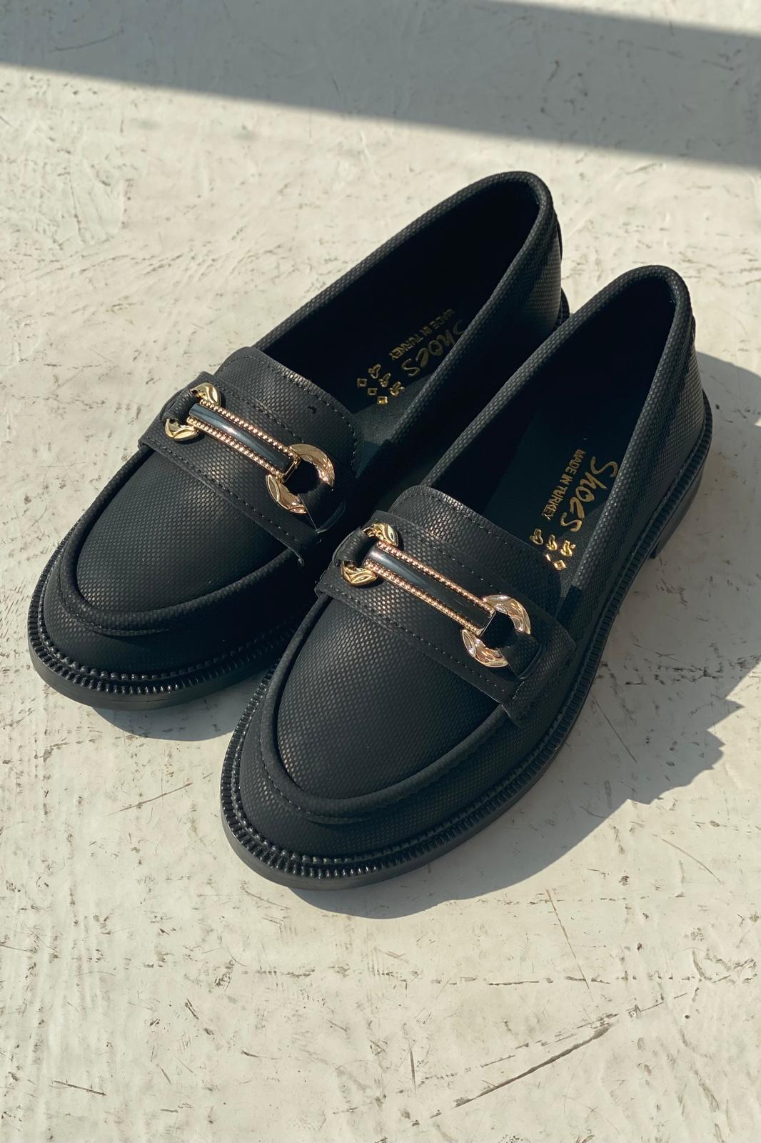 Duvra Nubuk Siyah Gold Toka Detaylı Kadın Loafer - ILOVESHOES