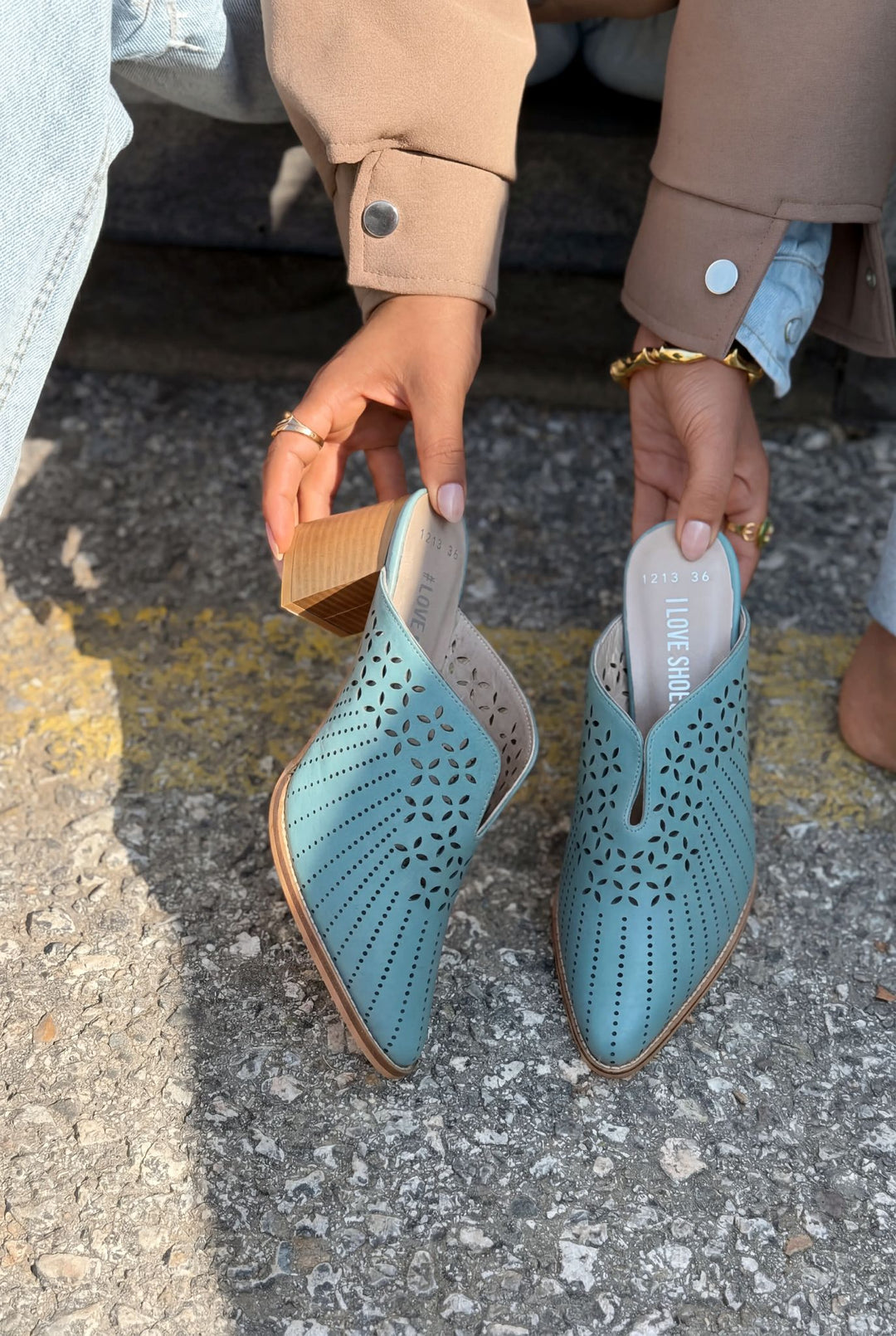 Noravina Hakiki Deri Topuklu Terlik Mavi - ILOVESHOES