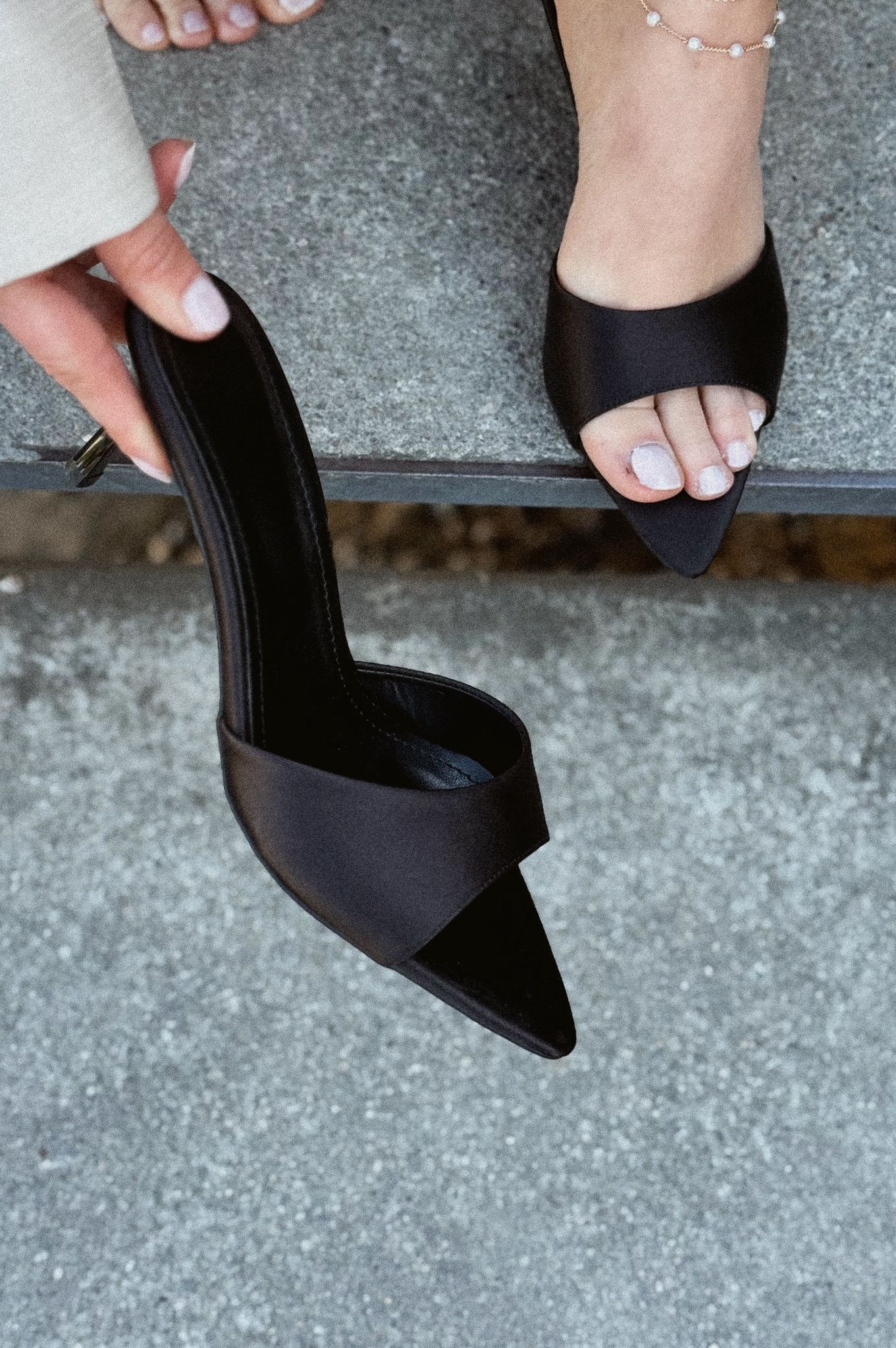 Yonspe Saten İnce Topuklu Terlik Siyah - ILOVESHOES
