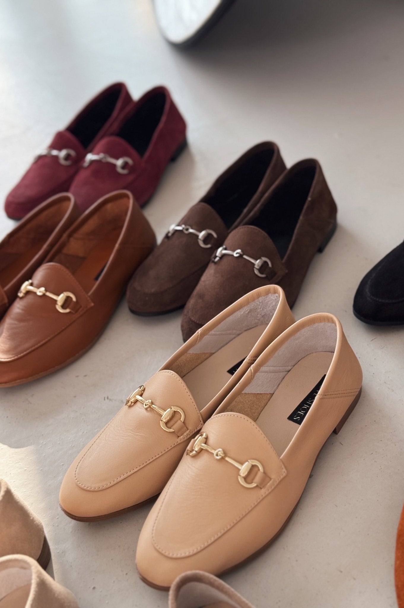 Palvora Hakiki Deri Toka Detaylı Kadın Loafer Krem - ILOVESHOES