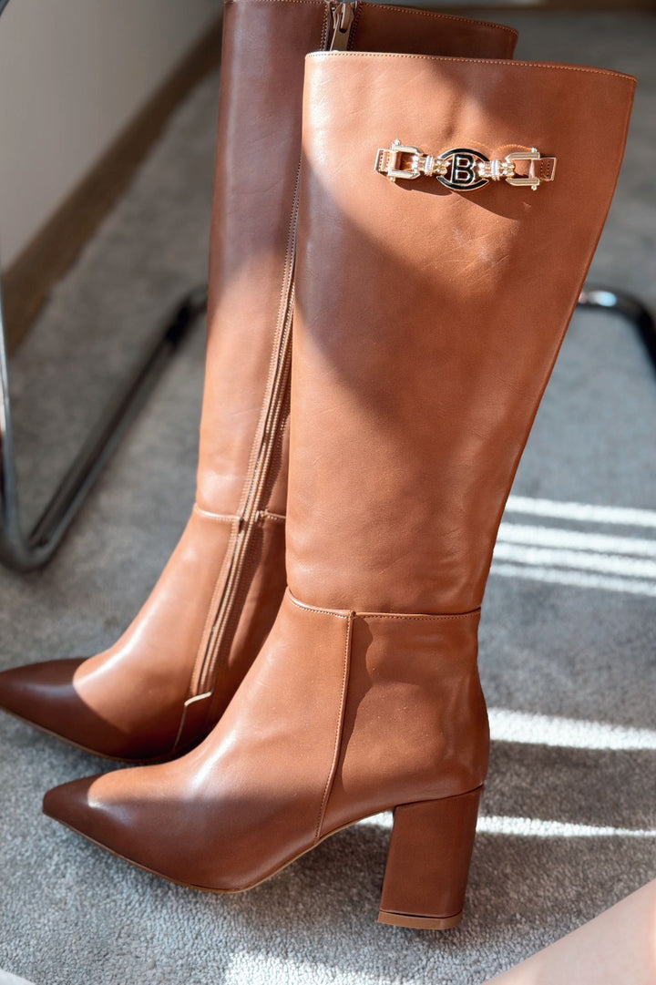 Vivennet Mat Deri Kalın Topuklu Fermuarlı Toka Detaylı Taba Kadın Çizme - ILOVESHOES