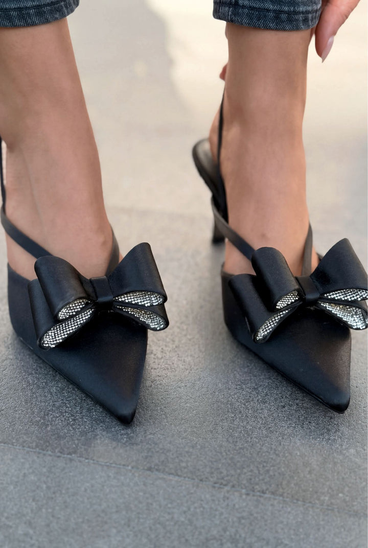 Brakel Stiletto Siyah Saten Fiyonk Detaylı - ILOVESHOES