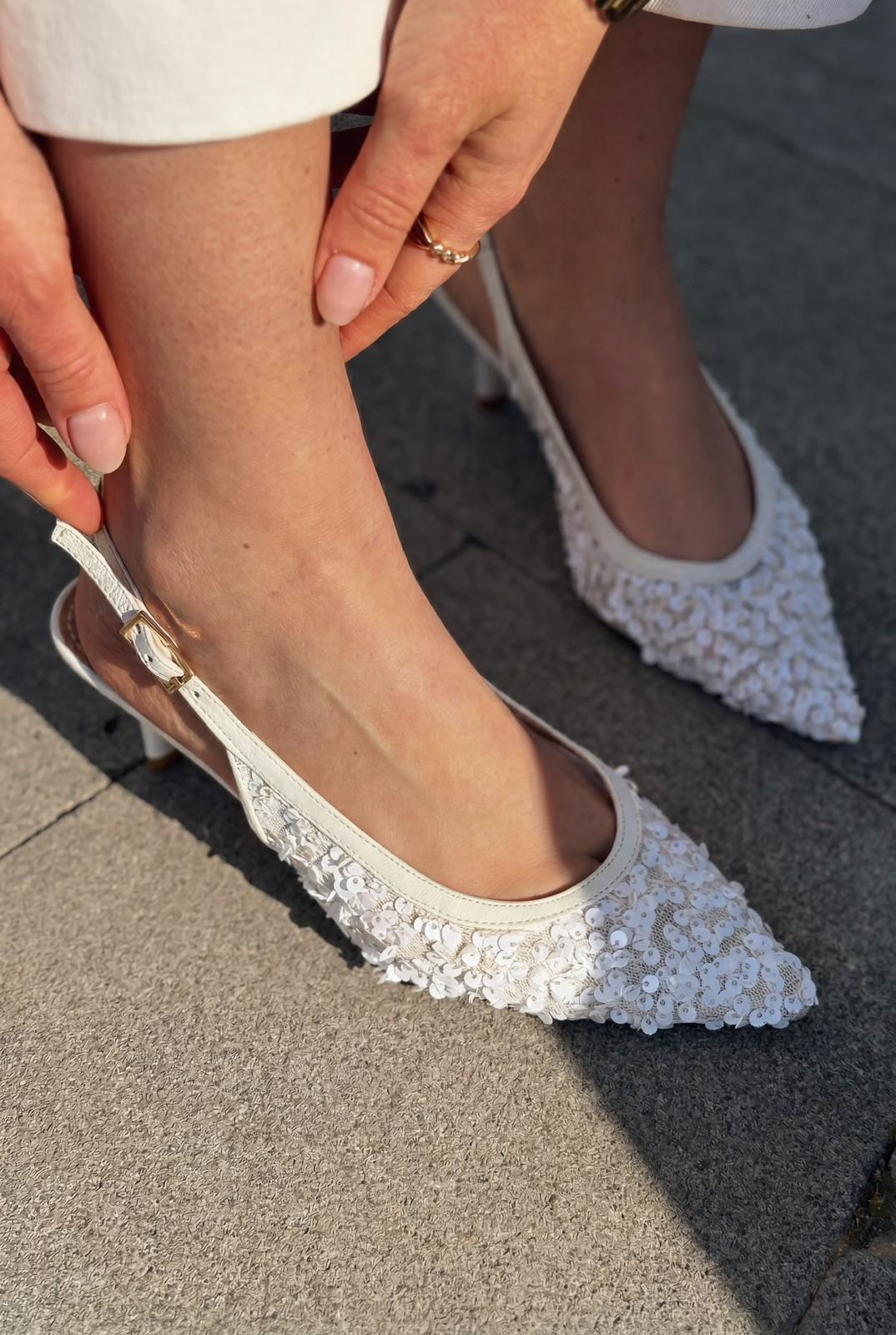 Selorine Stiletto Beyaz Pullu - ILOVESHOES