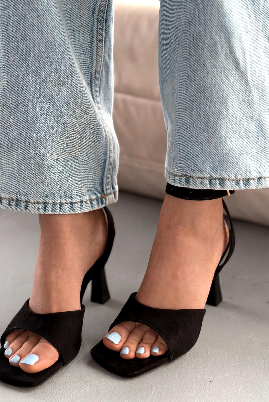 Velniel Siyah Süet Kadın Topuklu Sandalet - ILOVESHOES