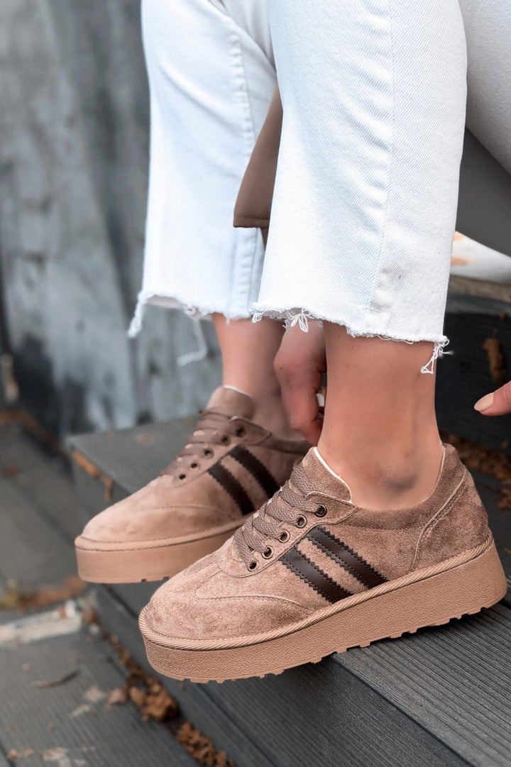 Vireo Kadın Spor Ayakkabı Camel Süet - ILOVESHOES