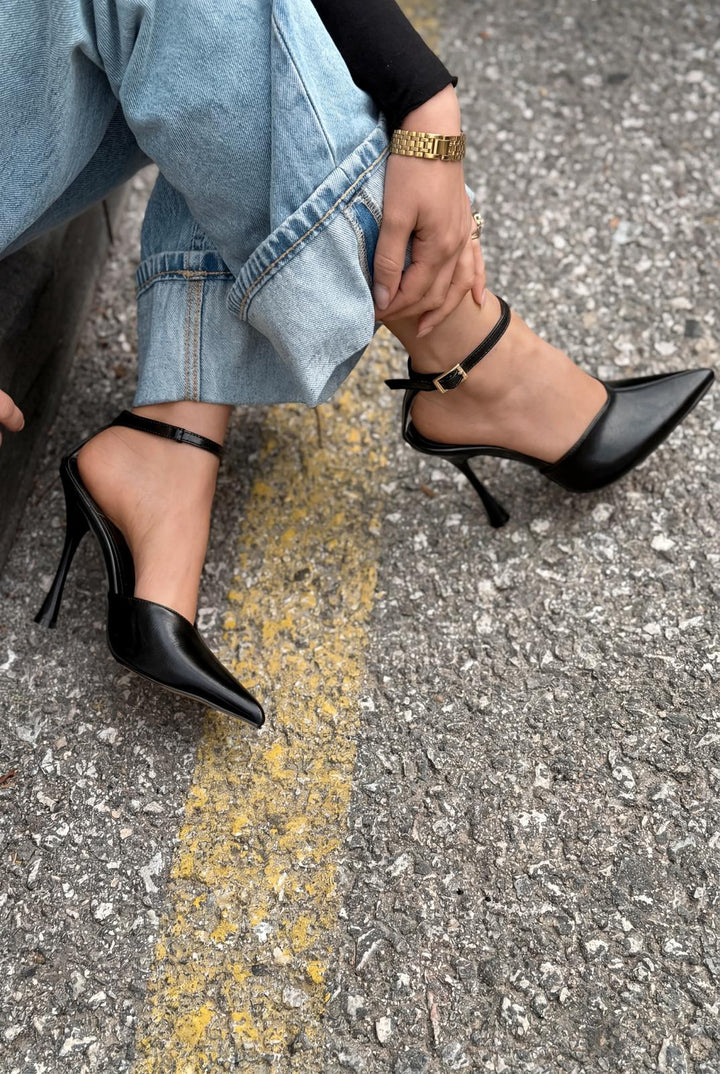 Rovire Siyah Kırışık Deri Kadın Stiletto - ILOVESHOES