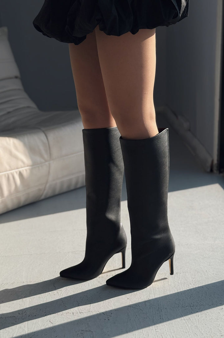 Oslanna Siyah Mat Deri Günlük Kadın Çizme - ILOVESHOES