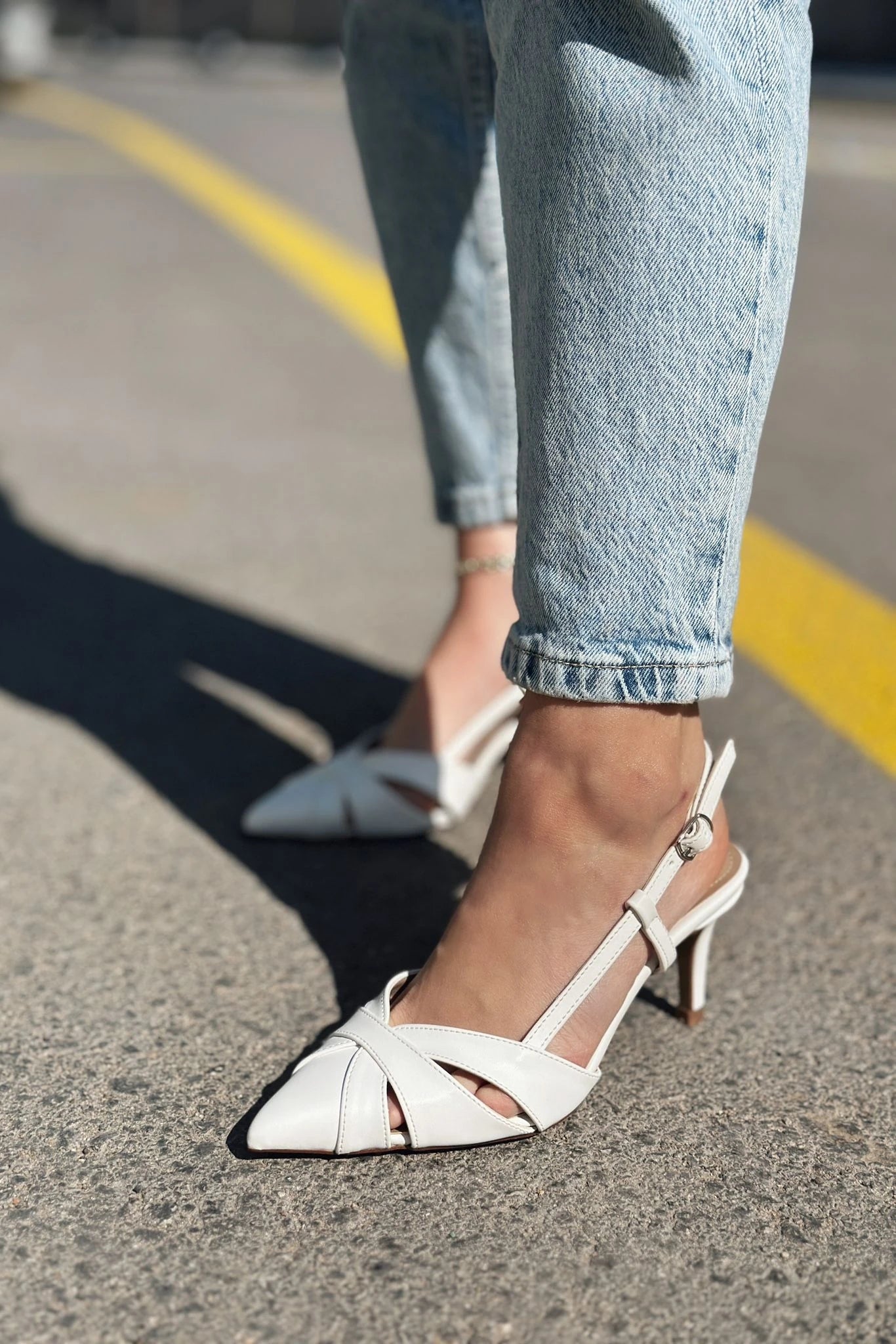 Peraps Mat Deri Yüksek Topuklu Stiletto Beyaz