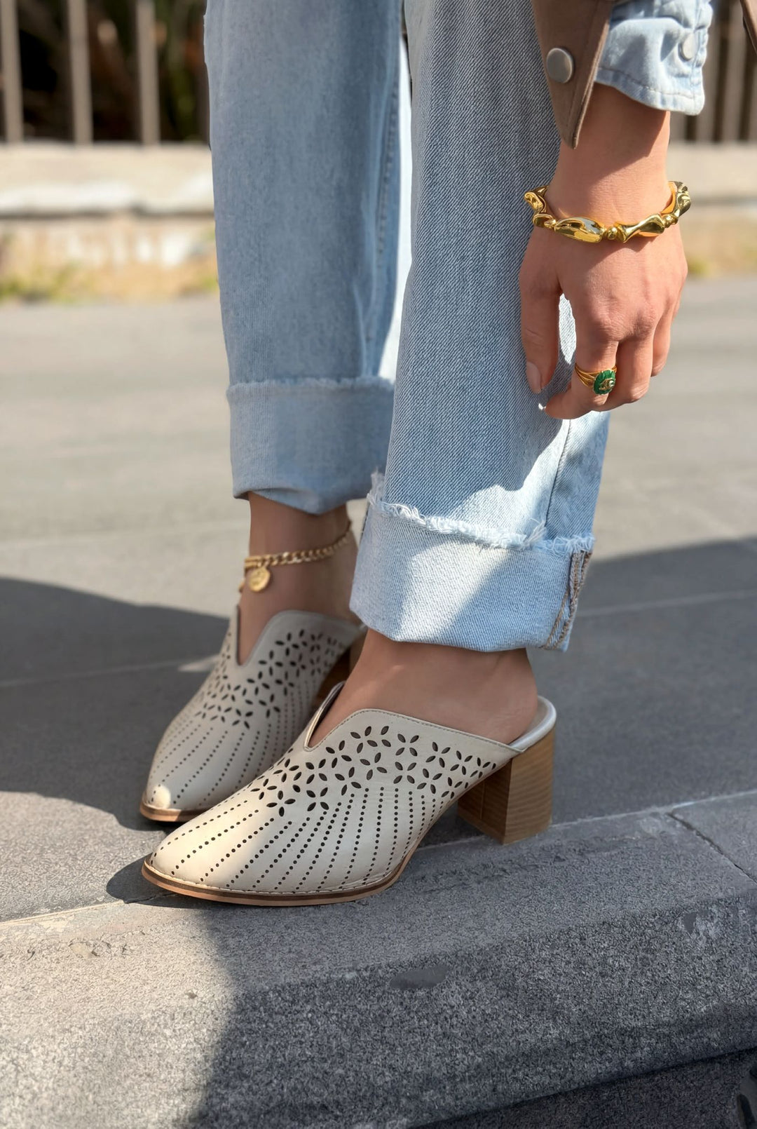 Noravina Hakiki Deri Topuklu Terlik Bej - ILOVESHOES