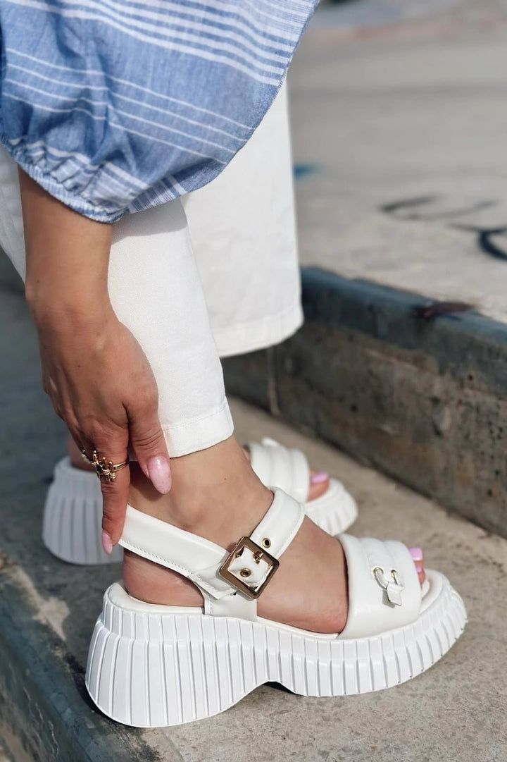 Jonix Mat Deri Kalın Taban Kadın Sandalet Beyaz - ILOVESHOES