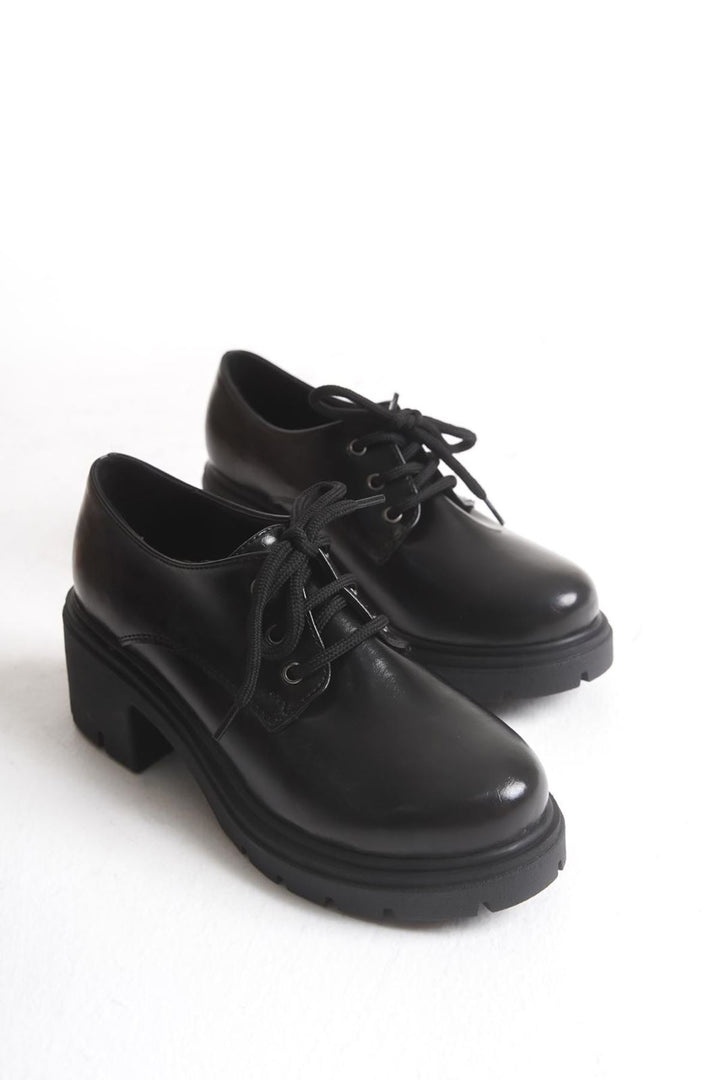 Dova Kadın Oxford Ayakkabı Siyah Rugan - ILOVESHOES