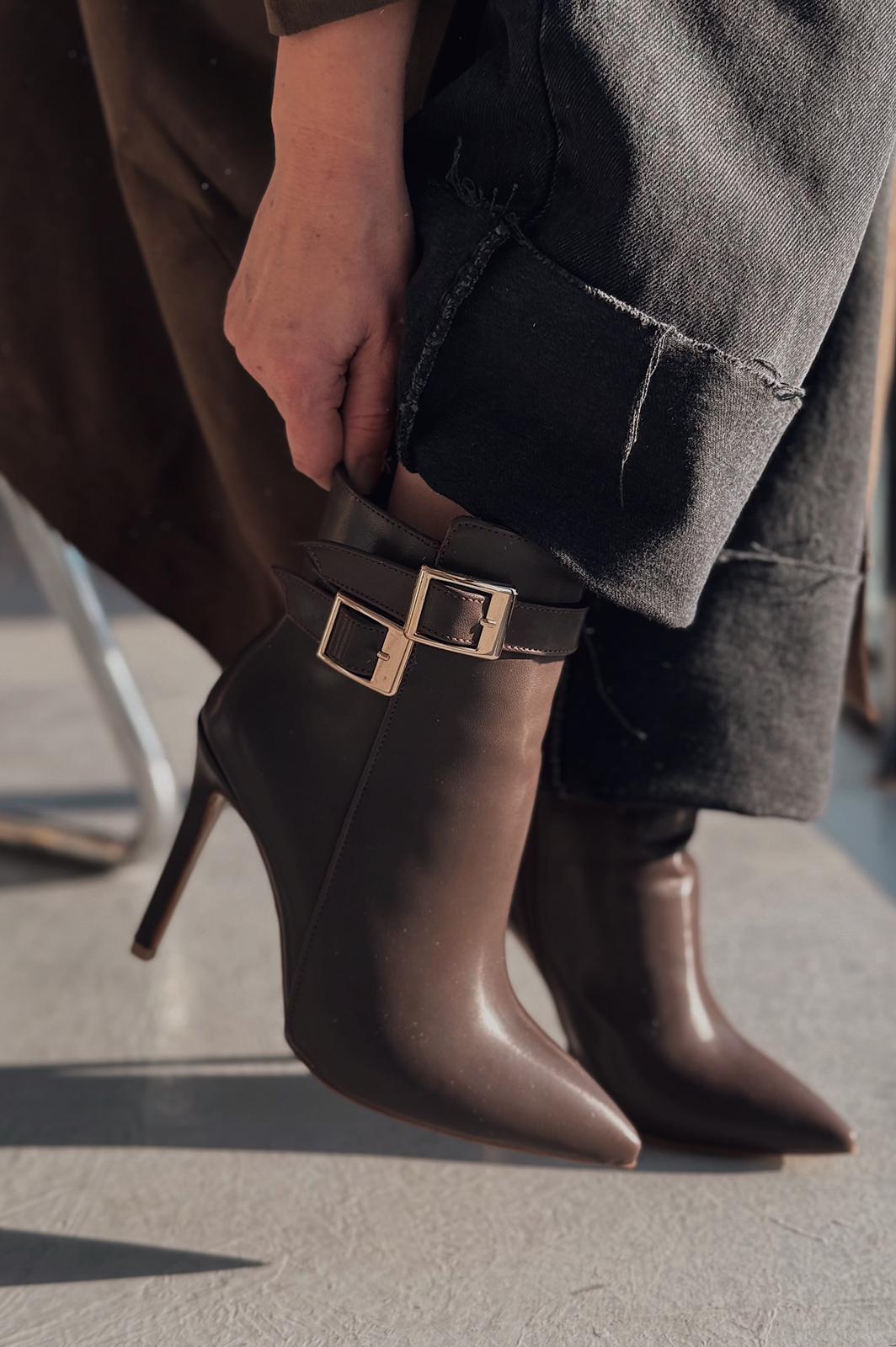 Traxes Mat Deri Toka Detaylı Acı Kahve Kadın Bot - ILOVESHOES