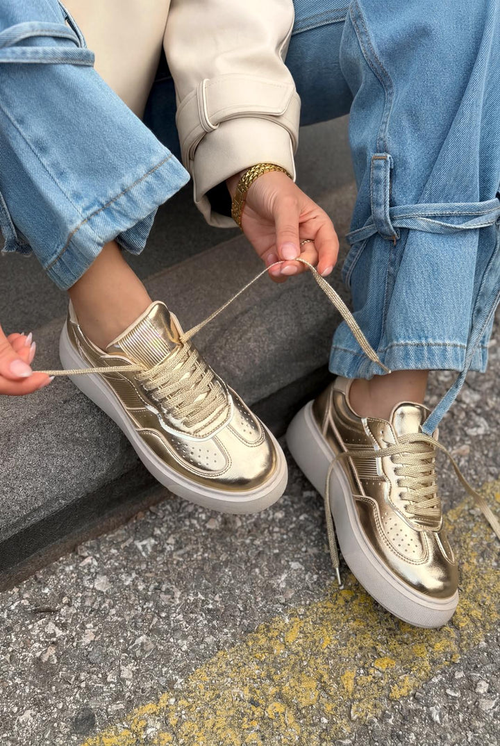 Larisa Kadın Spor Ayakkabı Gold Parlak Deri - ILOVESHOES