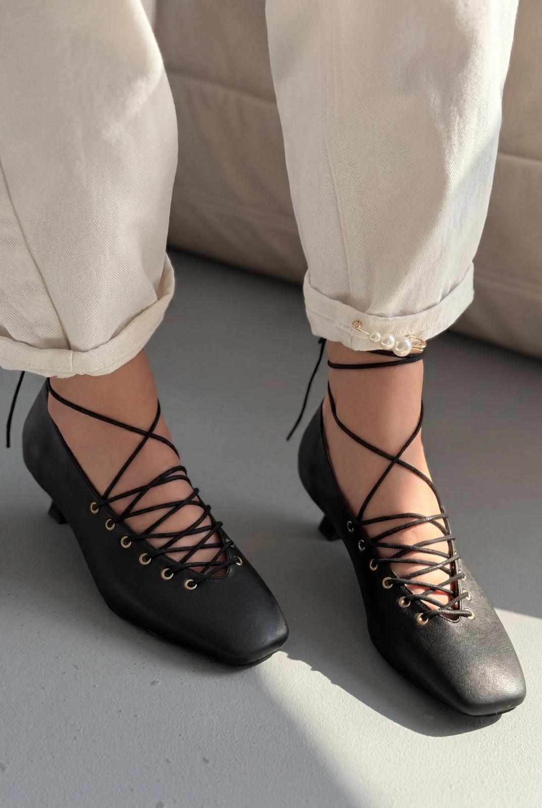 Sernis Siyah Mat Deri Kadın Topuklu Ayakkabı - ILOVESHOES