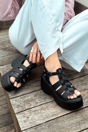 Oneyas Mat Deri Kadın Topuklu Sandalet Siyah - ILOVESHOES Türkiye