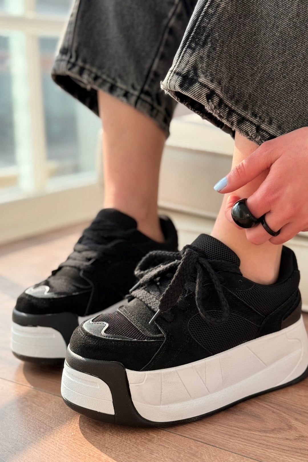 Ravela Siyah Fileli Yüksek Taban Kadın Spor Ayakkabı - ILOVESHOES Türkiye