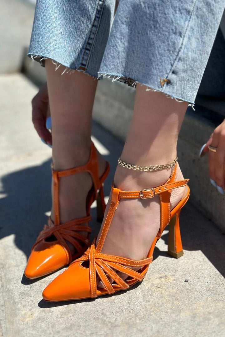 Sonedra Rugan Çapraz Bant Detaylı Stiletto Turuncu