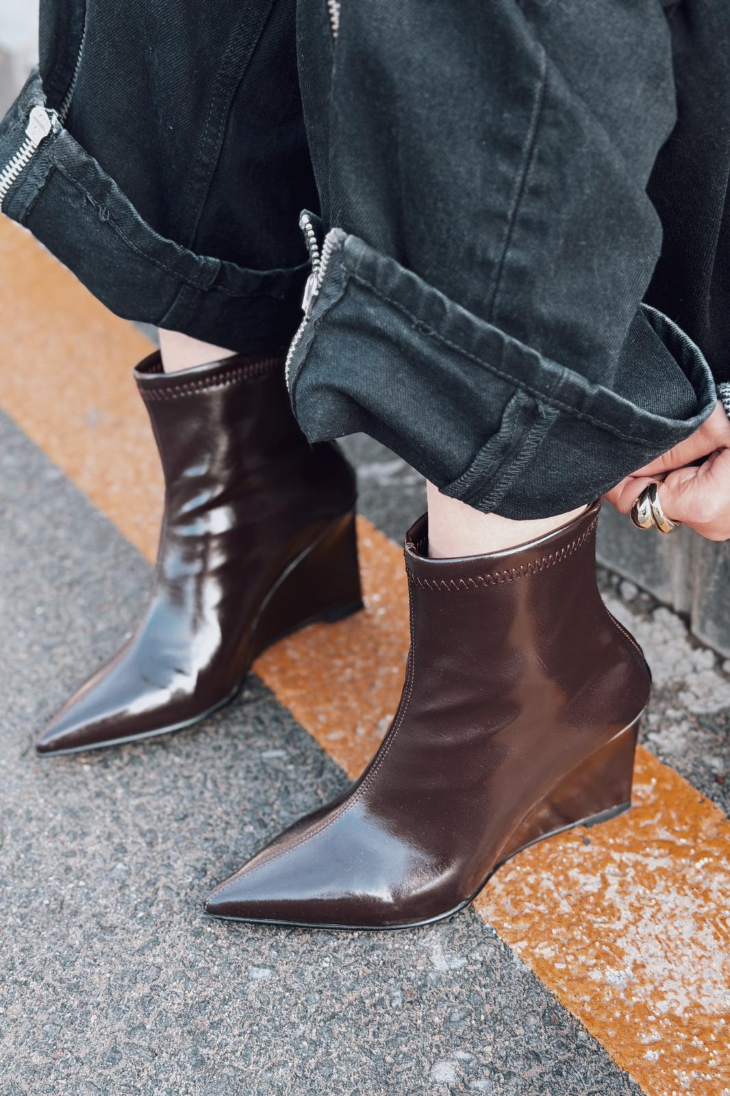 Valoti Kadın Dolgu Topuklu Bot Acıkahve Mat Deri - ILOVESHOES