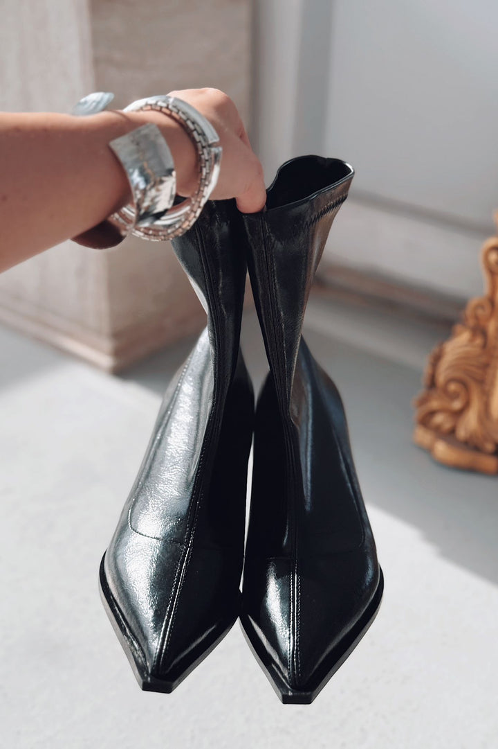 Caryne Kadın Topuklu Streç Bot Siyah Rugan - ILOVESHOES