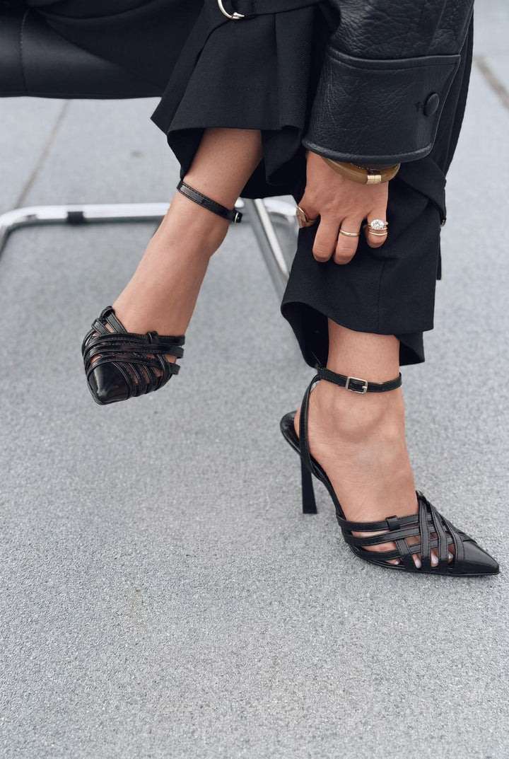Luvien Siyah Mat Deri Kadın Stiletto - ILOVESHOES