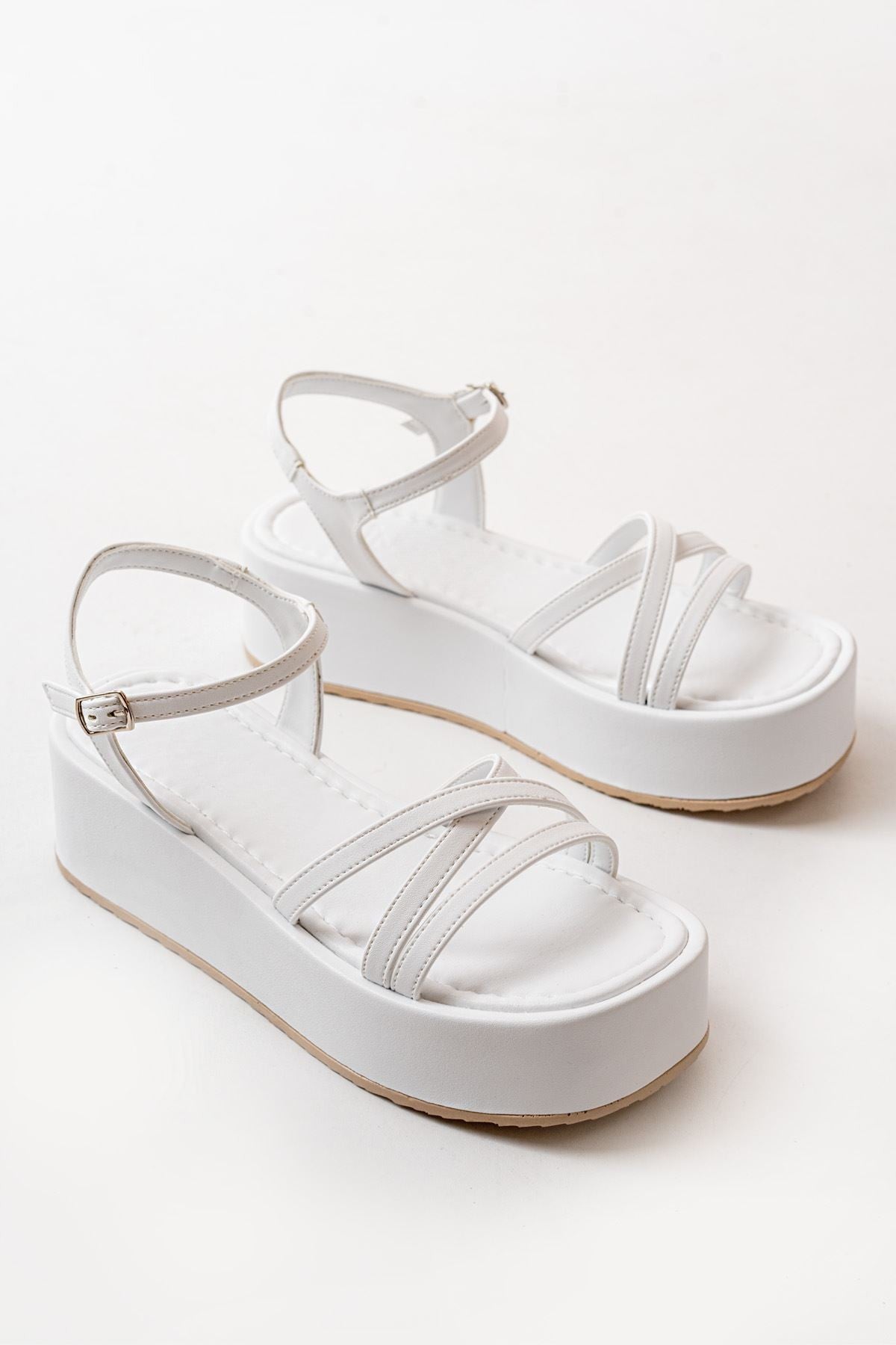 Sarinea Mat Beyaz Dolgu Topuklu Sandalet - ILOVESHOES