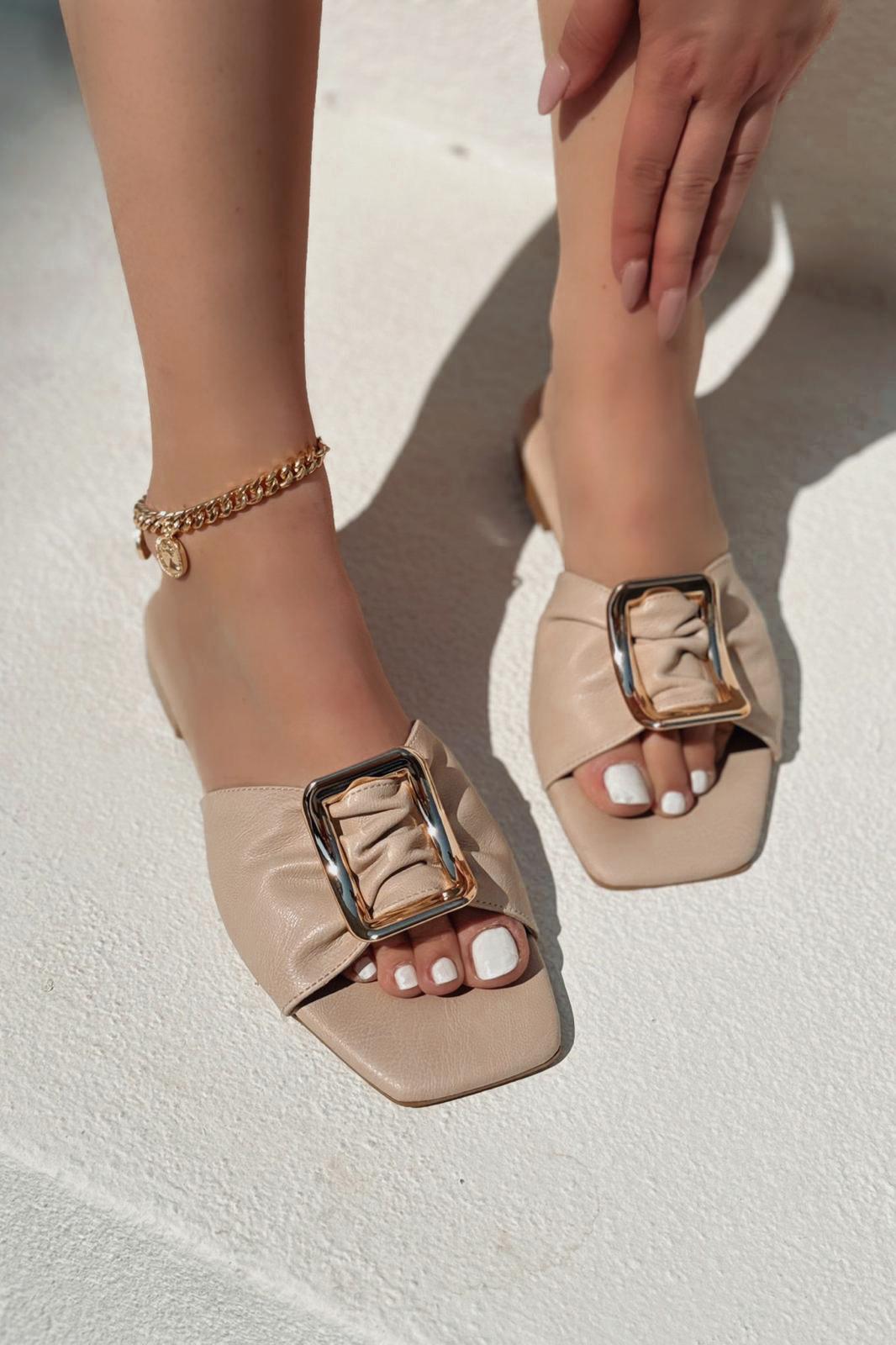 Morisa Mat Deri Bej Toka Detaylı Kadın Terlik - ILOVESHOES