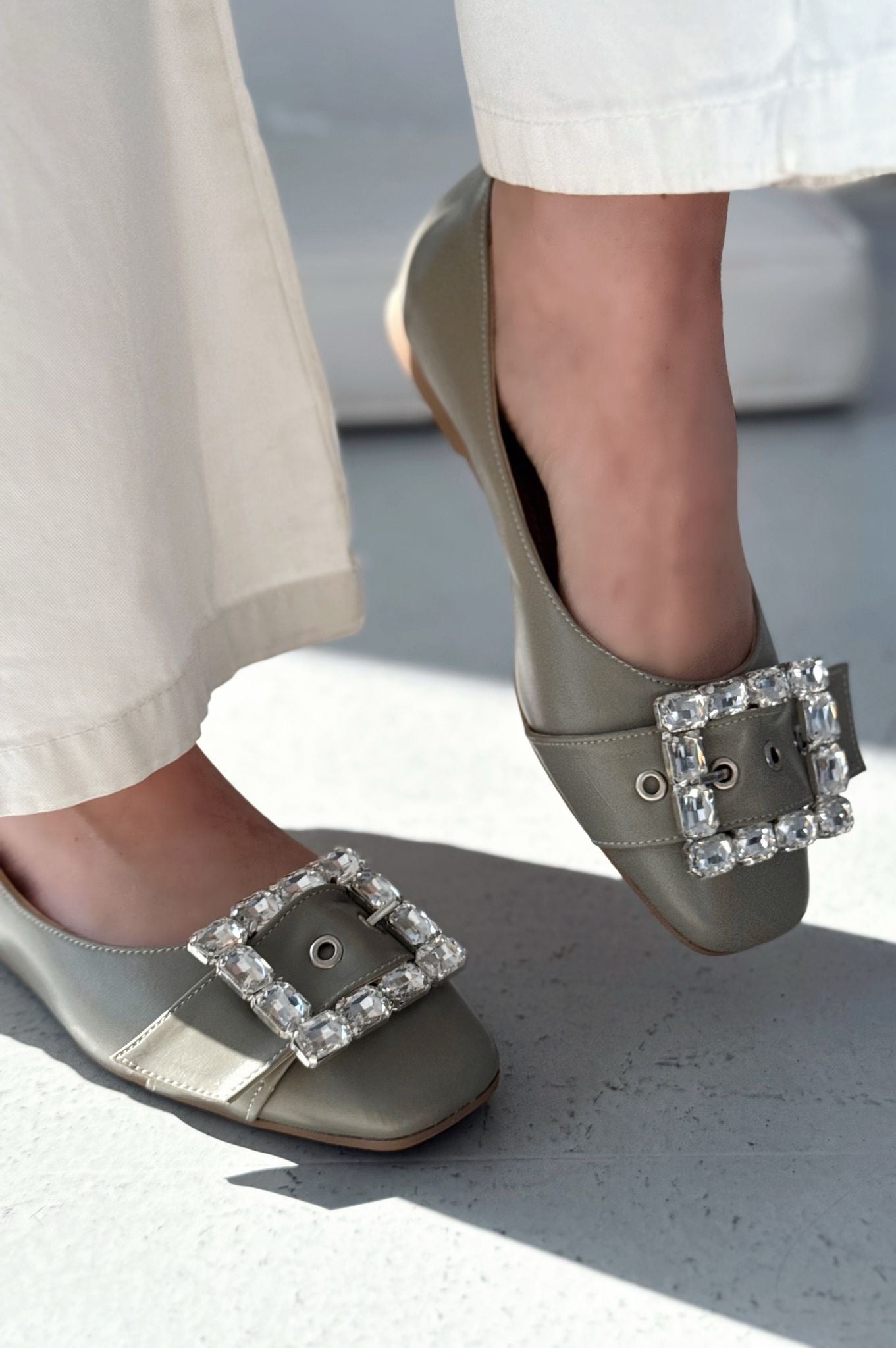Woned Mat Deri Su Yeşili Taş Detaylı Kadın Babet - ILOVESHOES