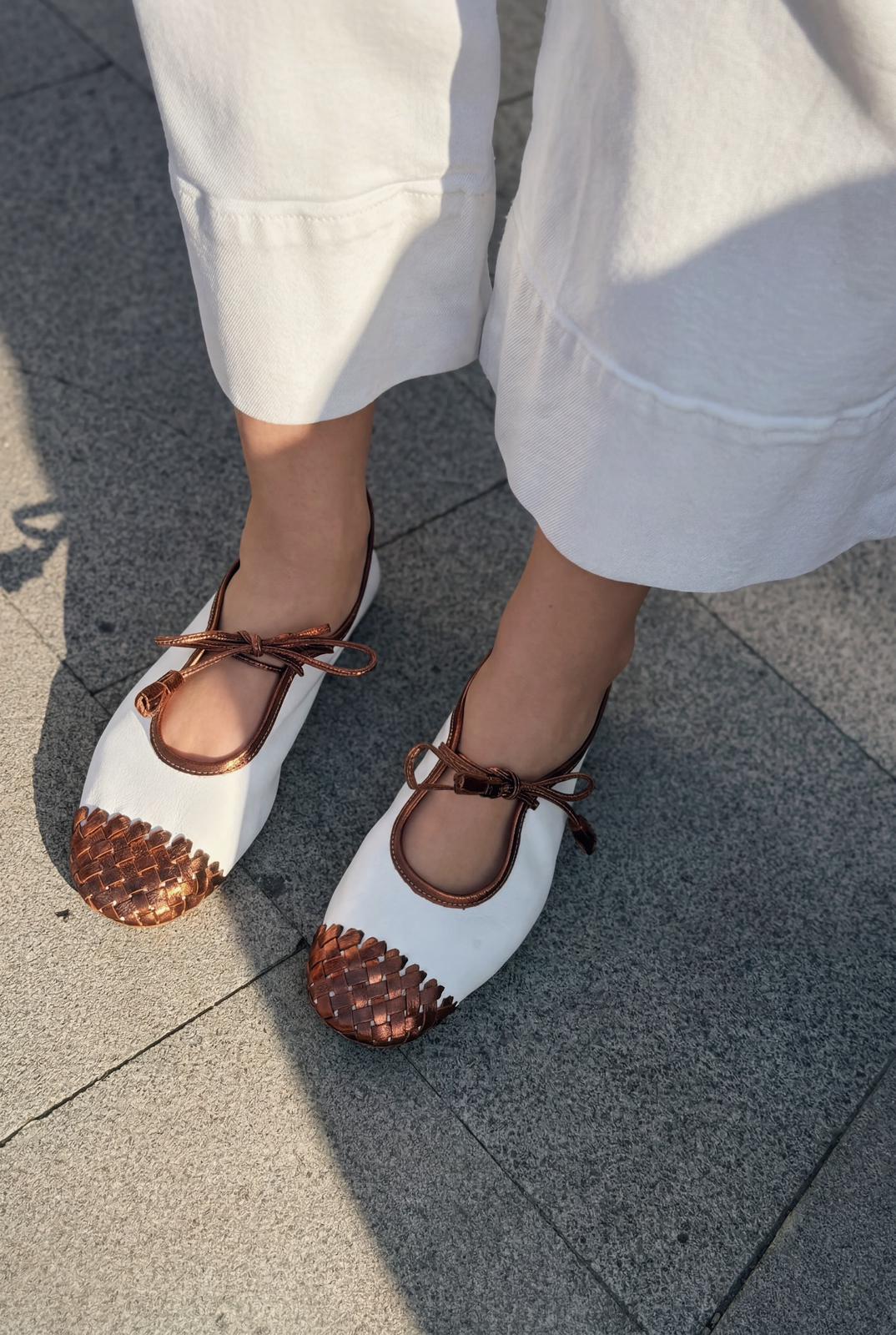 Talorin Hakiki Deri Kadın Bağcıklı Babet Metalik Bronz - ILOVESHOES