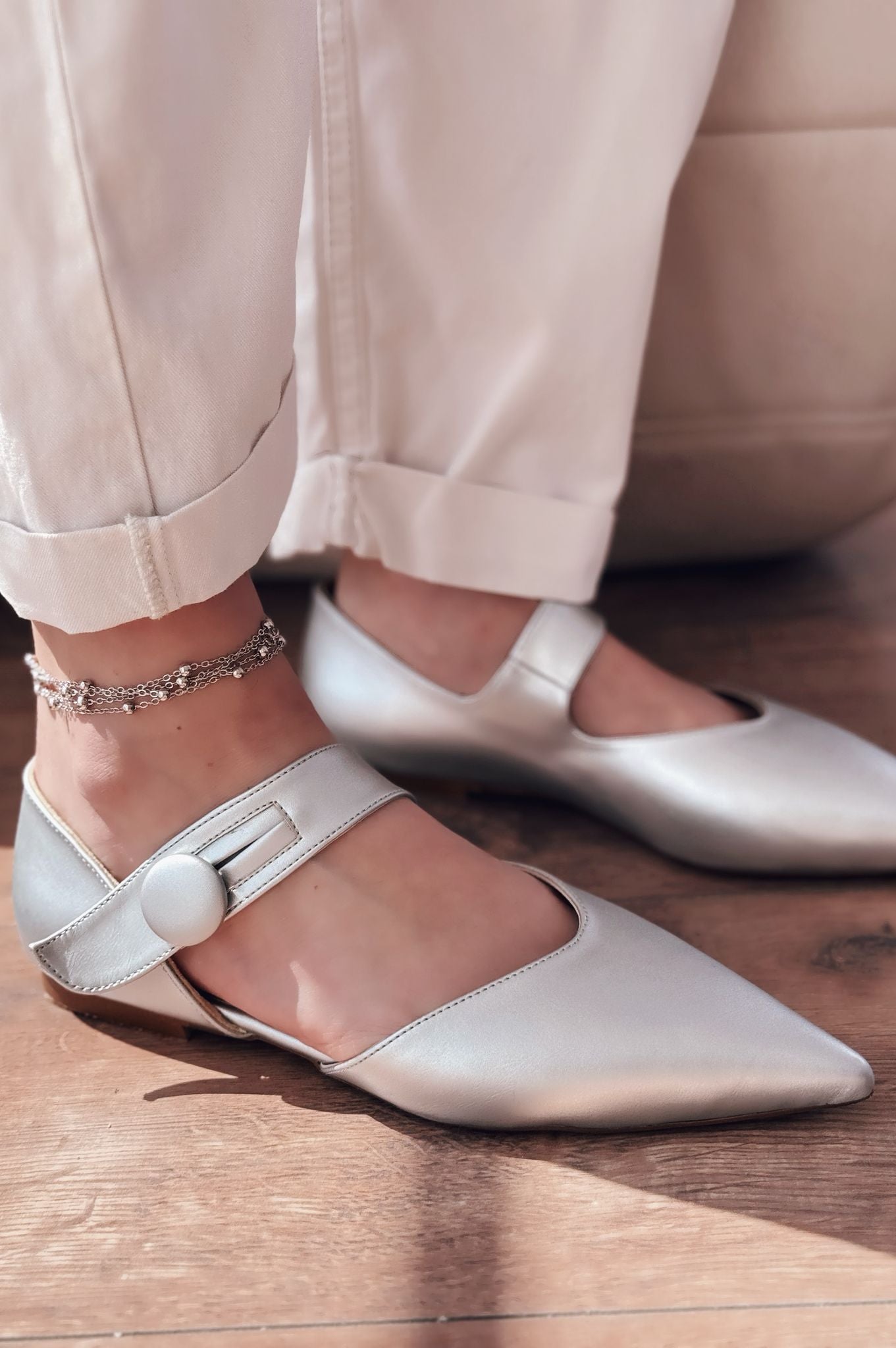 Peronsa Mat Deri Gümüş Düğme Detaylı Babet - ILOVESHOES