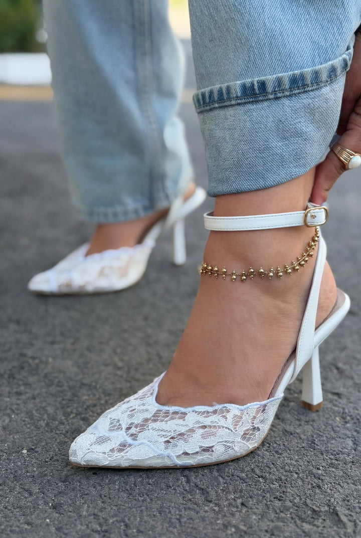 Moryna Beyaz  Dantel Kadın Stiletto