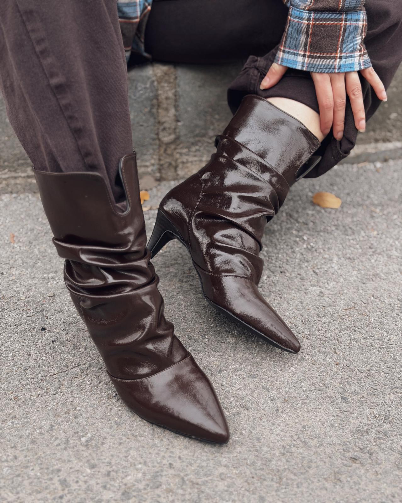 Corlin Kadın Topuklu Körüklü Bot Acıkahve Kırışık Rugan - ILOVESHOES