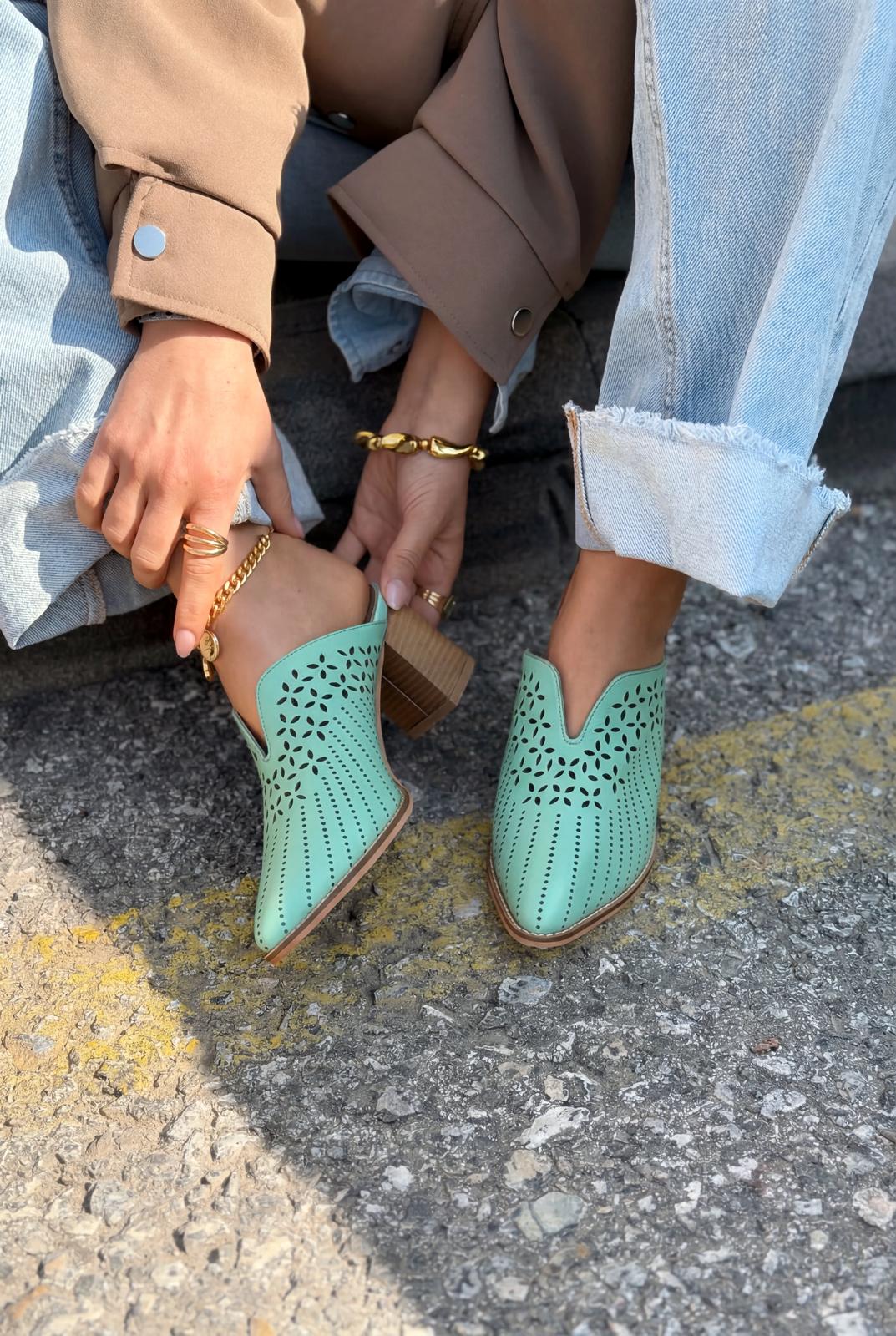 Noravina Hakiki Deri Topuklu Terlik Su Yeşili - ILOVESHOES