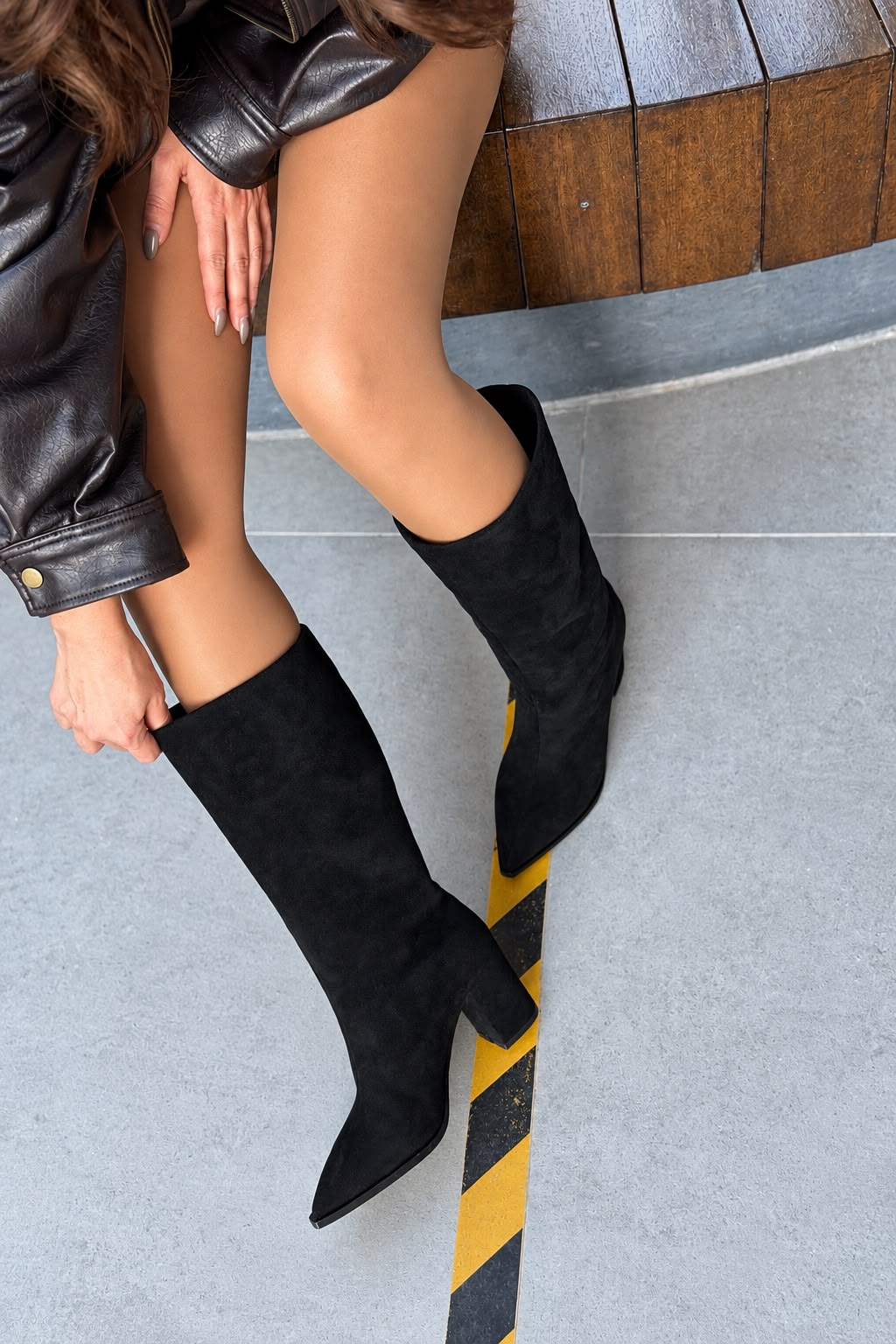 Nuvora Siyah Süet Kadın Çizme - ILOVESHOES