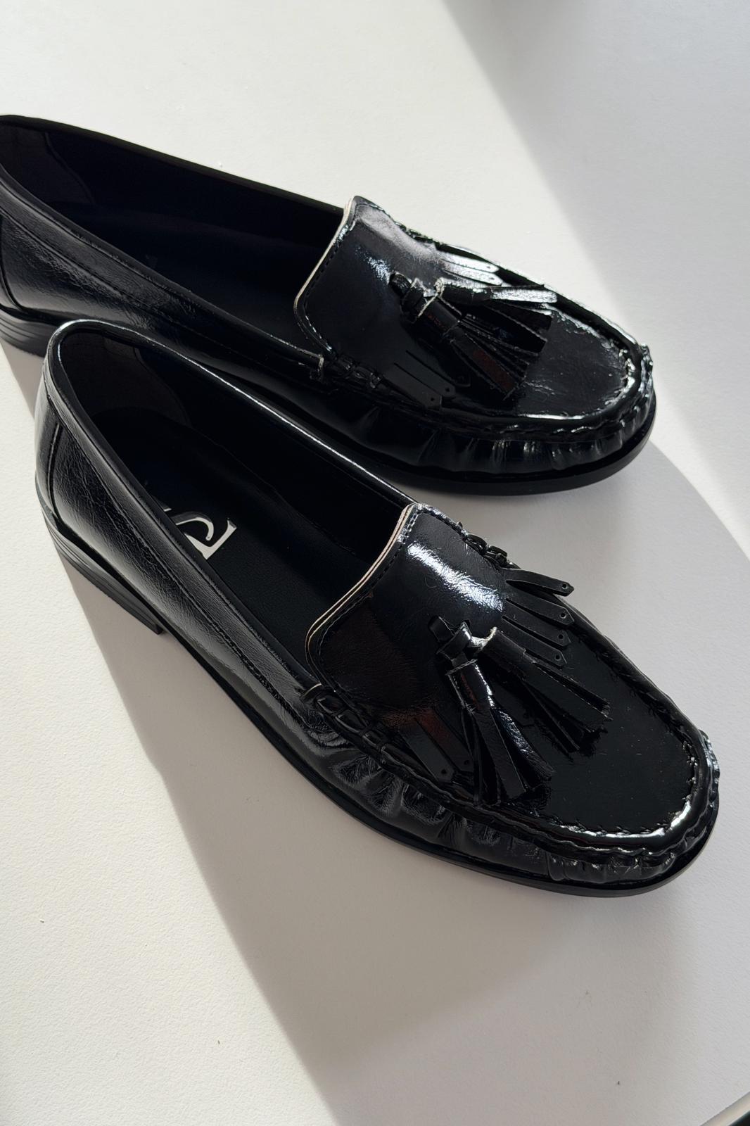 Renard Kadın Loafer Siyah Kırışık Rugan - ILOVESHOES